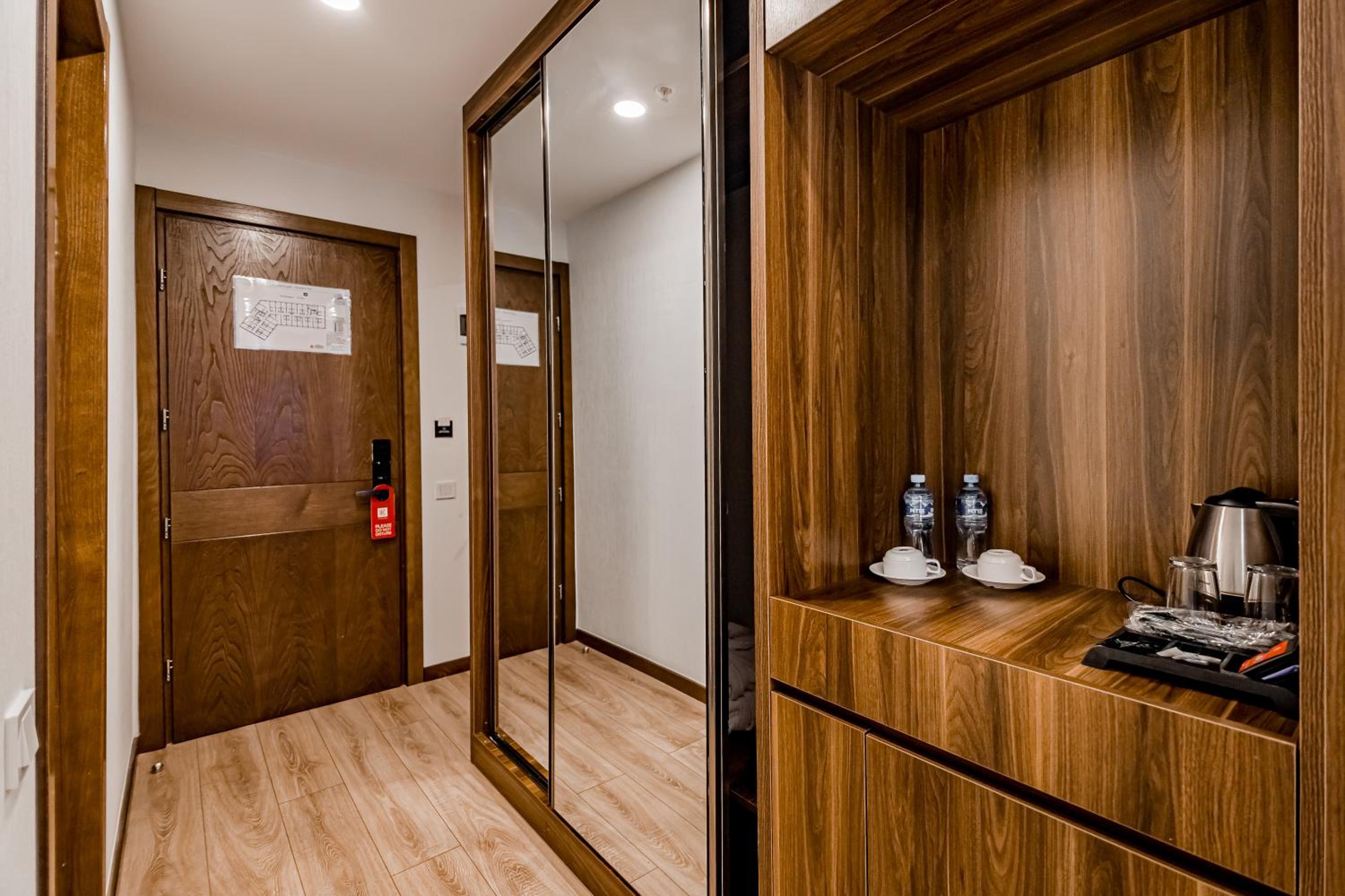 Economy Twin Room photo 1