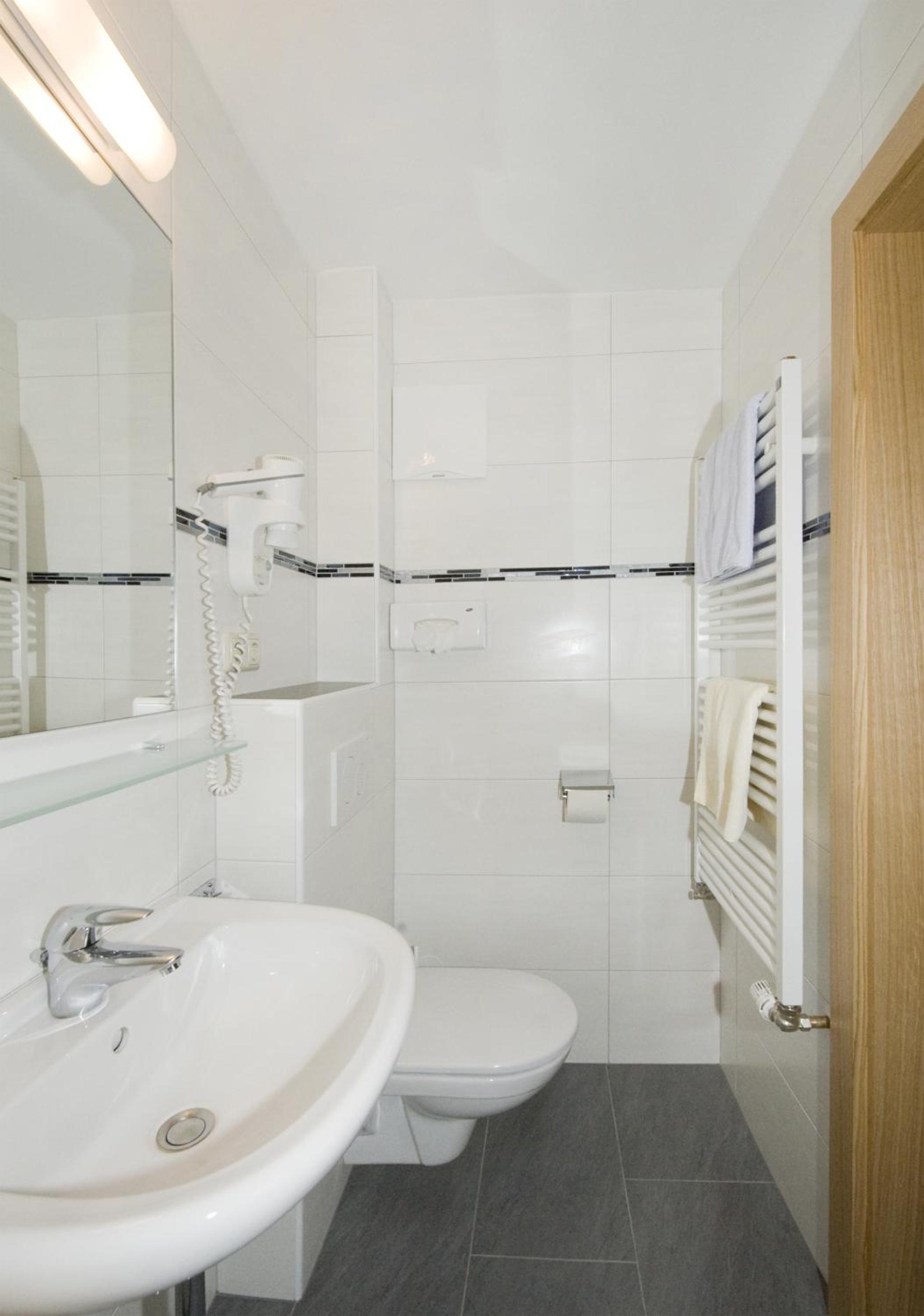 Double Room with Balcony photo 3