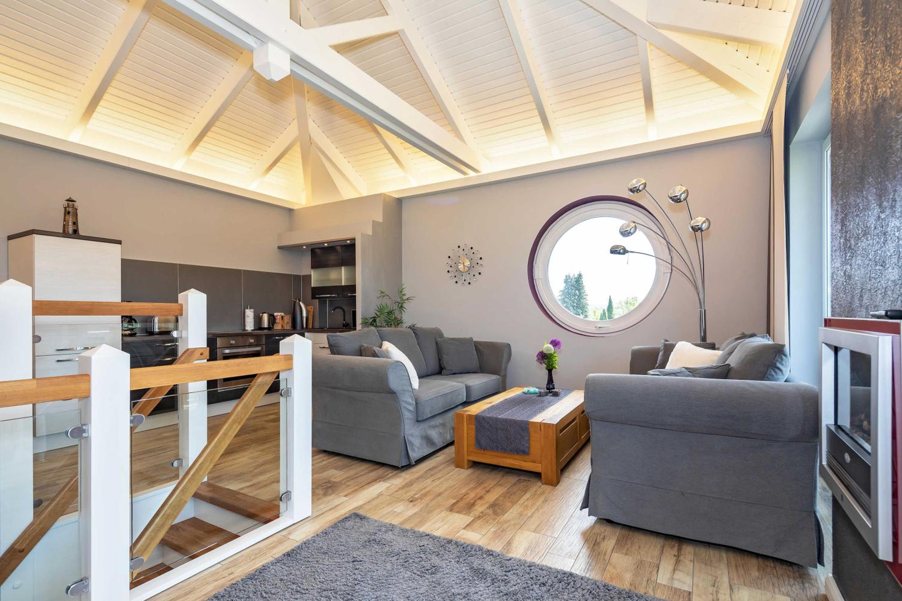 One-Bedroom House photo 1