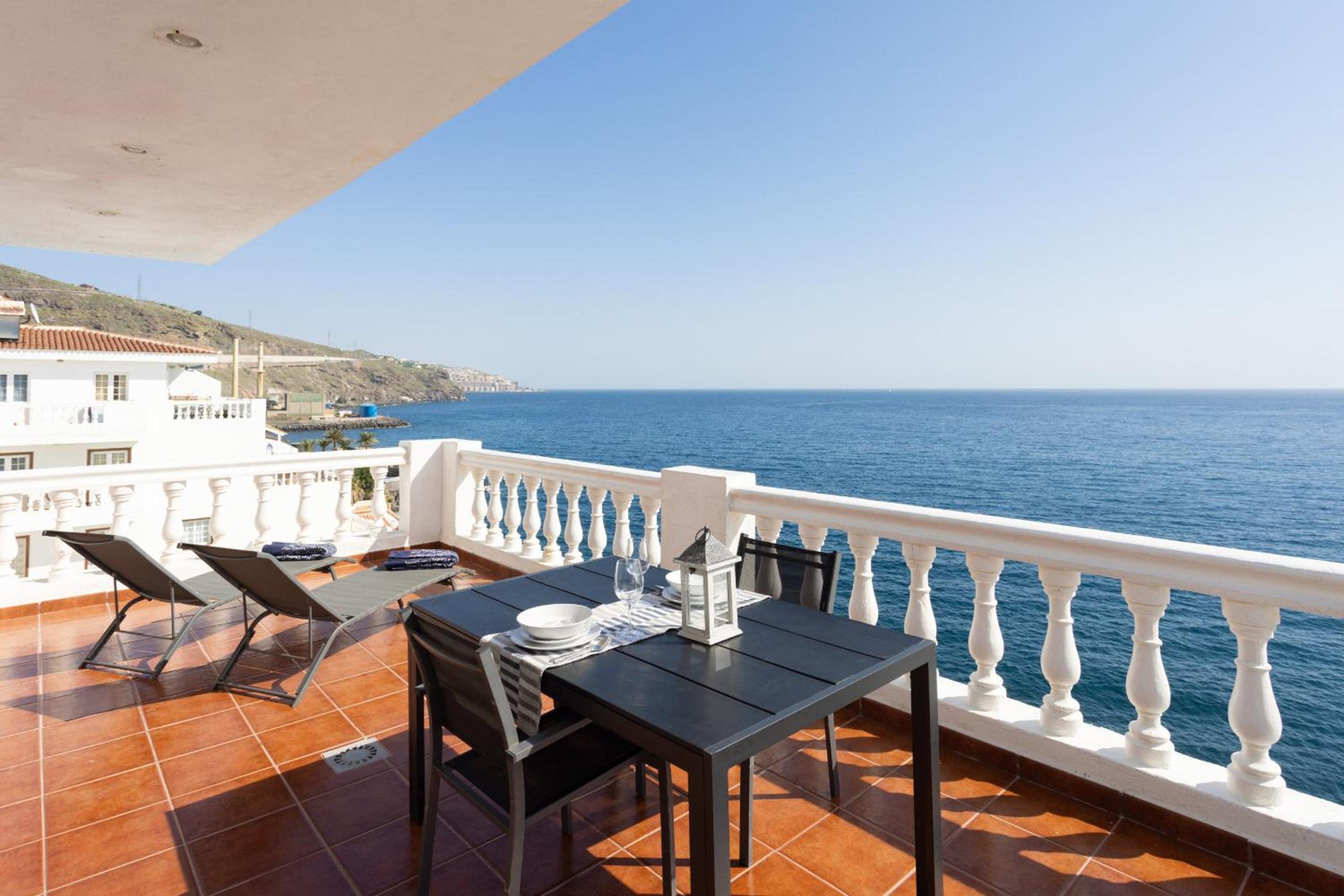 Apartment with Sea View photo 3