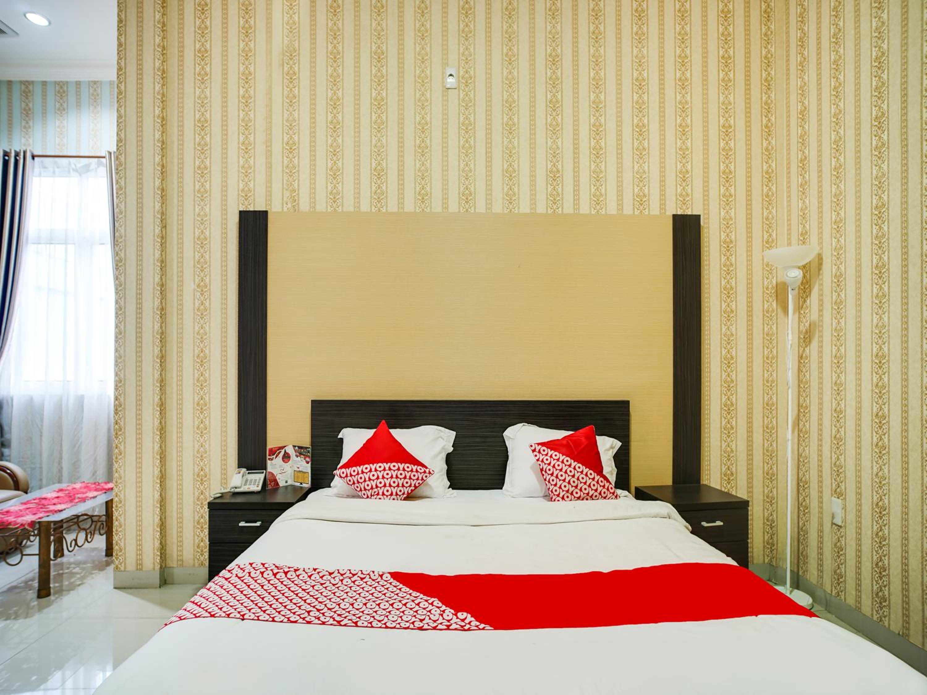 Deluxe Suite photo 3