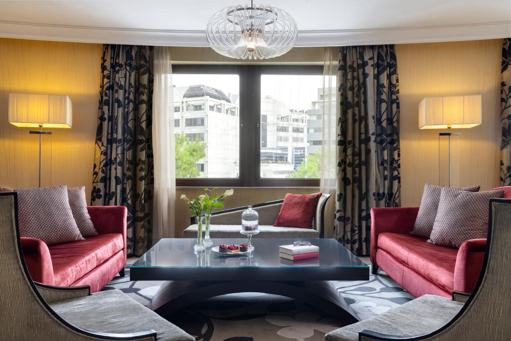 Presidential Suite with Club Lounge Access and Castellana View photo 3