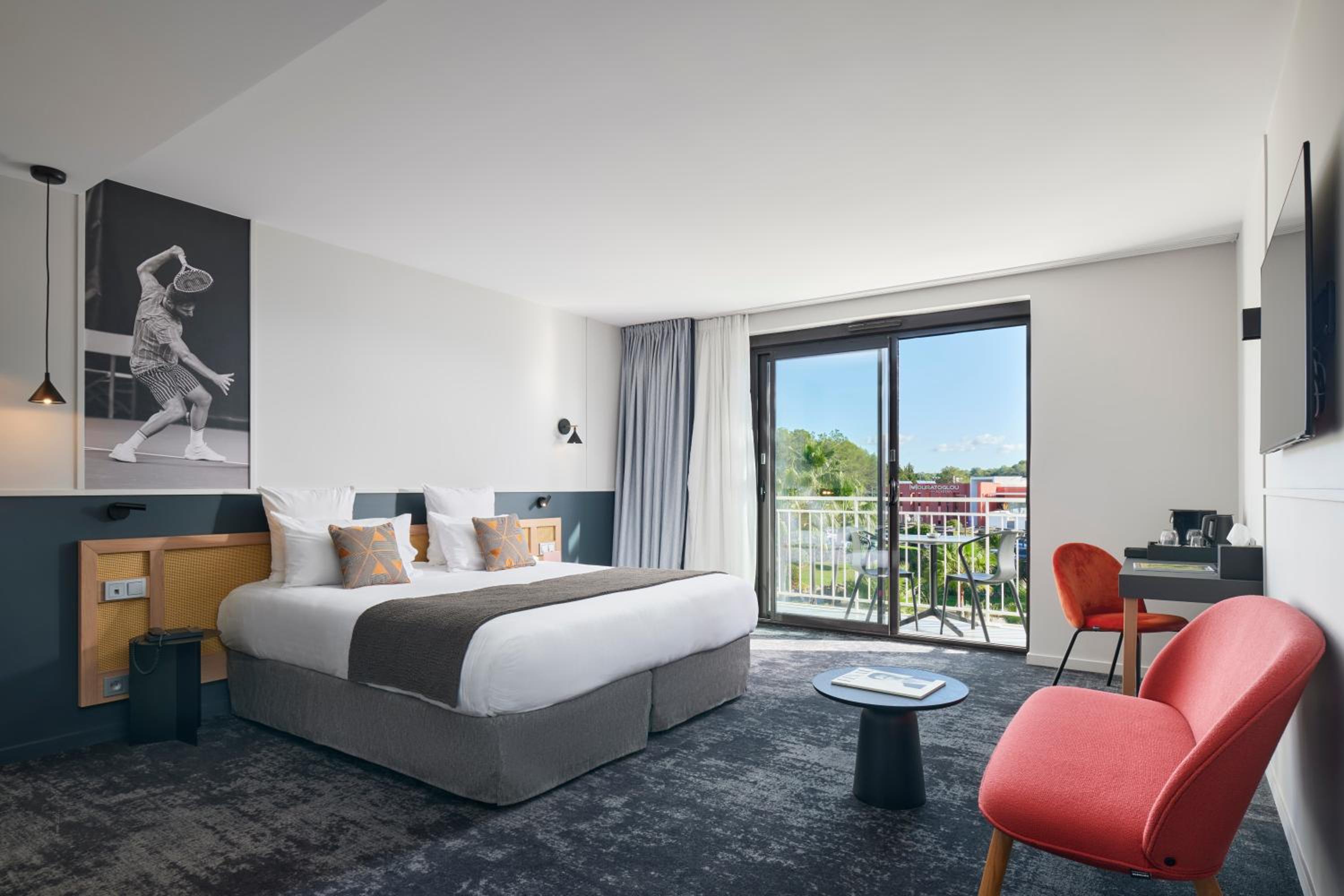 Deluxe Room - Photo 1