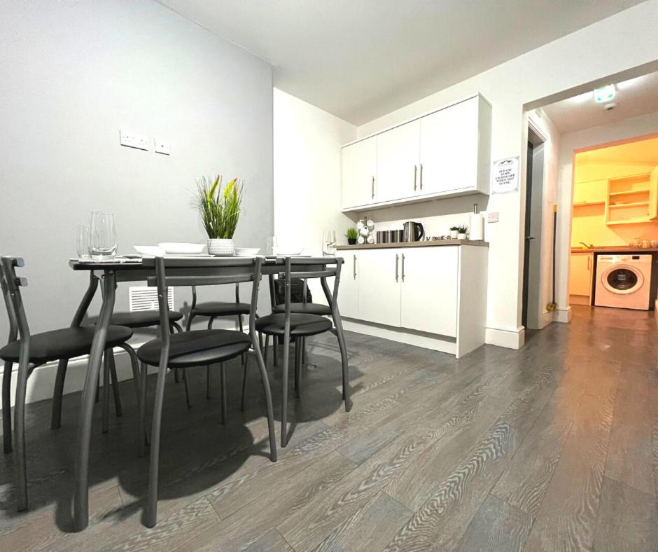 Standard Single Room with Shared Bathroom photo 3