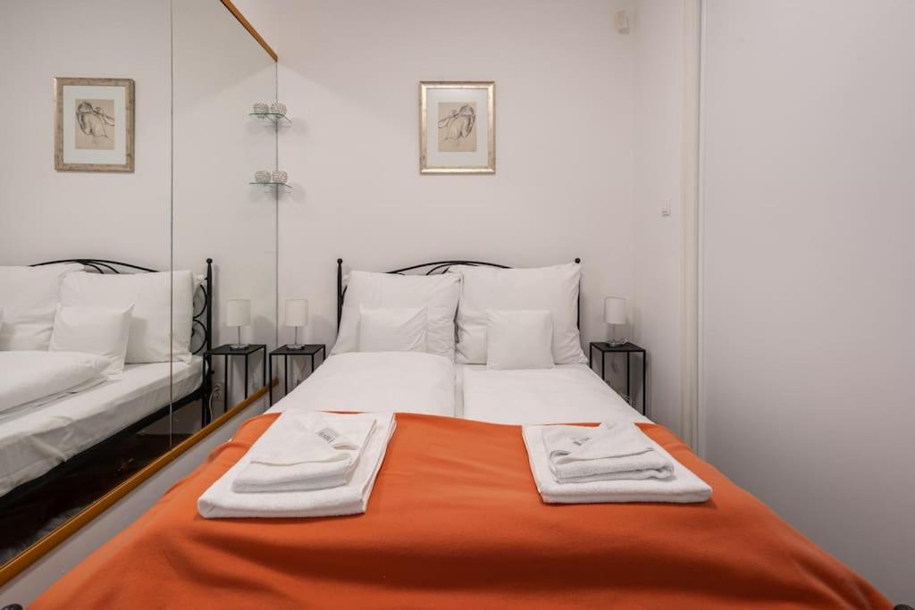 One-Bedroom Apartment - Photo 22
