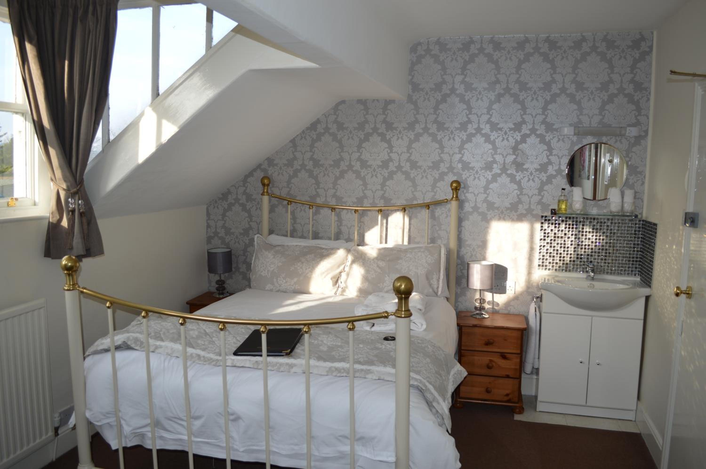 Triple Room with Private External Bathroom