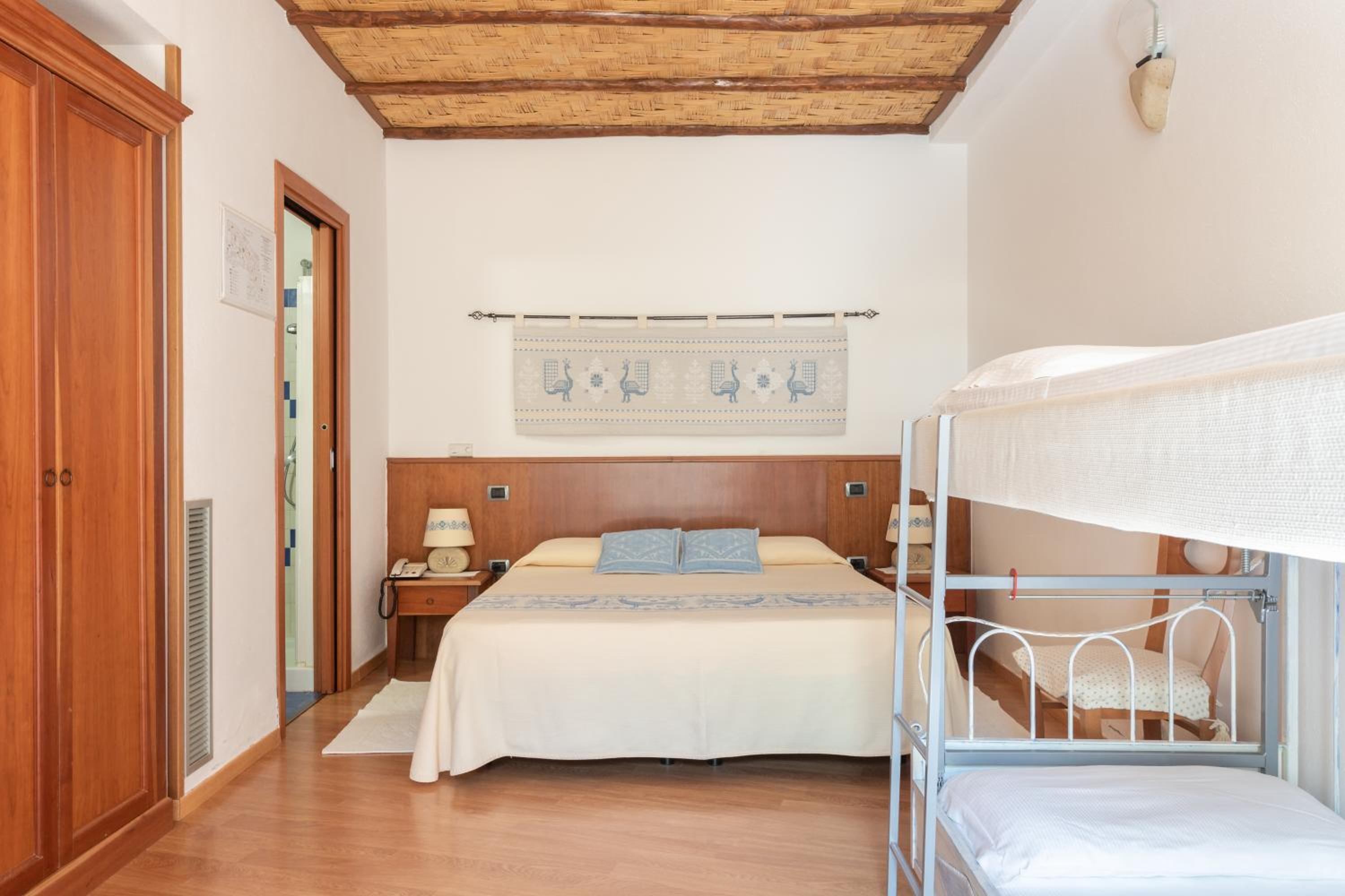 Quadruple Room photo 3