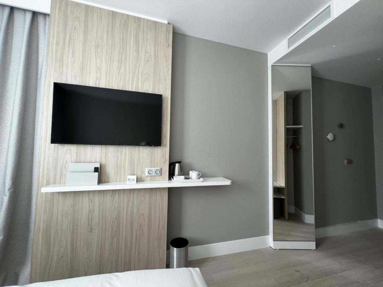 Standard Queen Room - Free Breakfast - Photo 23