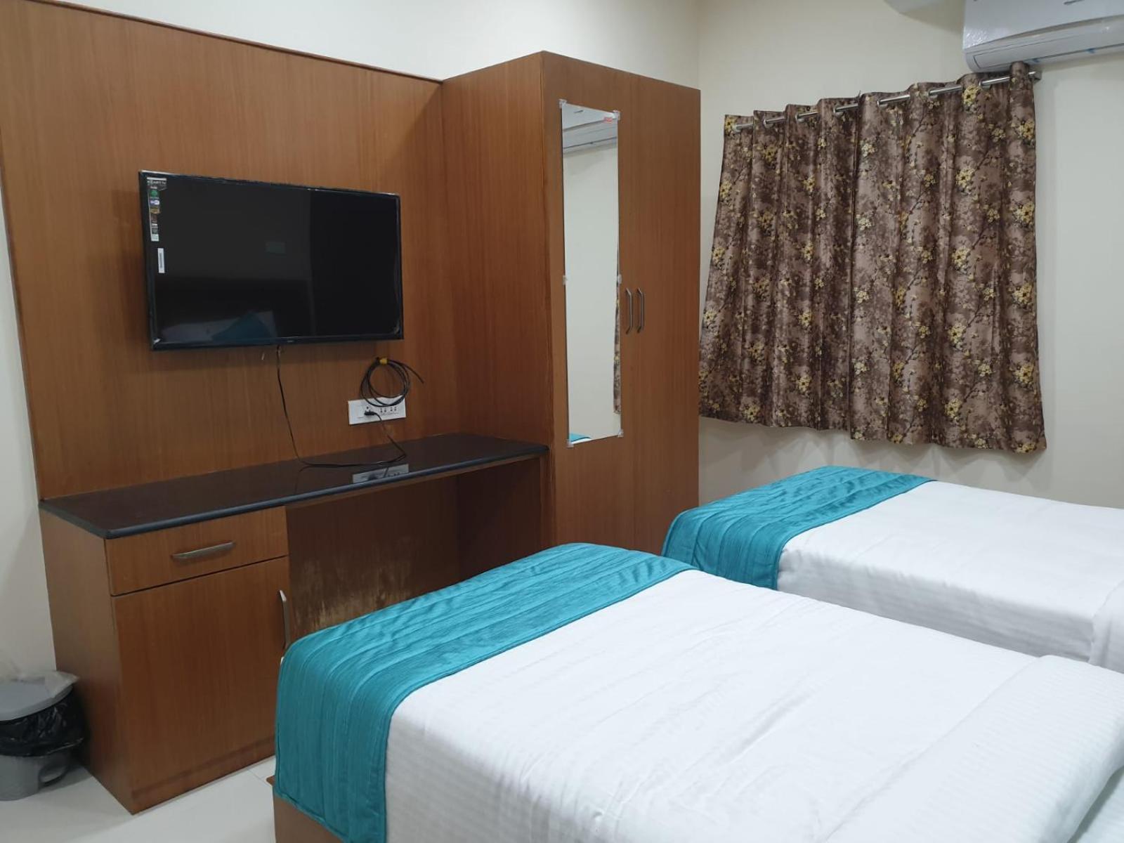 Deluxe Double or Twin Room photo 1