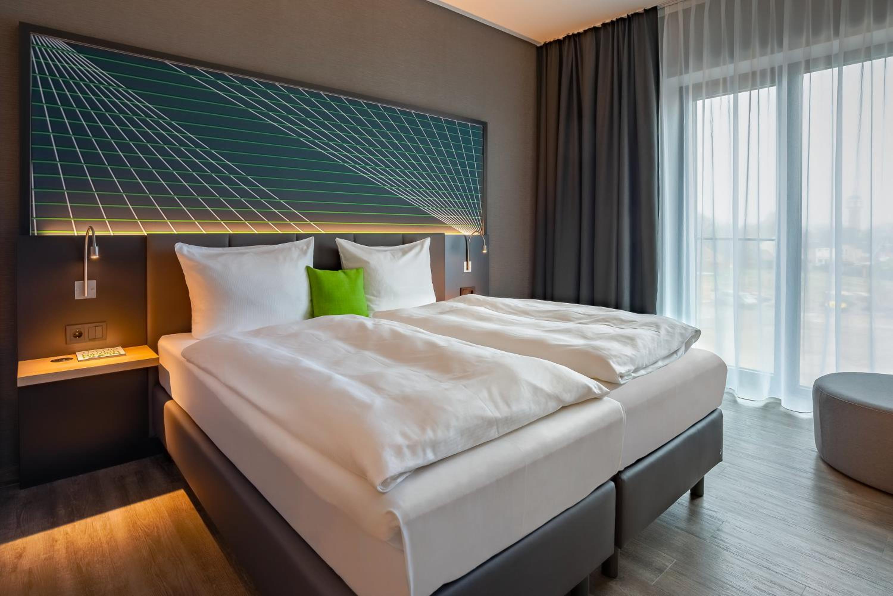 Standard Double Room - Photo 2