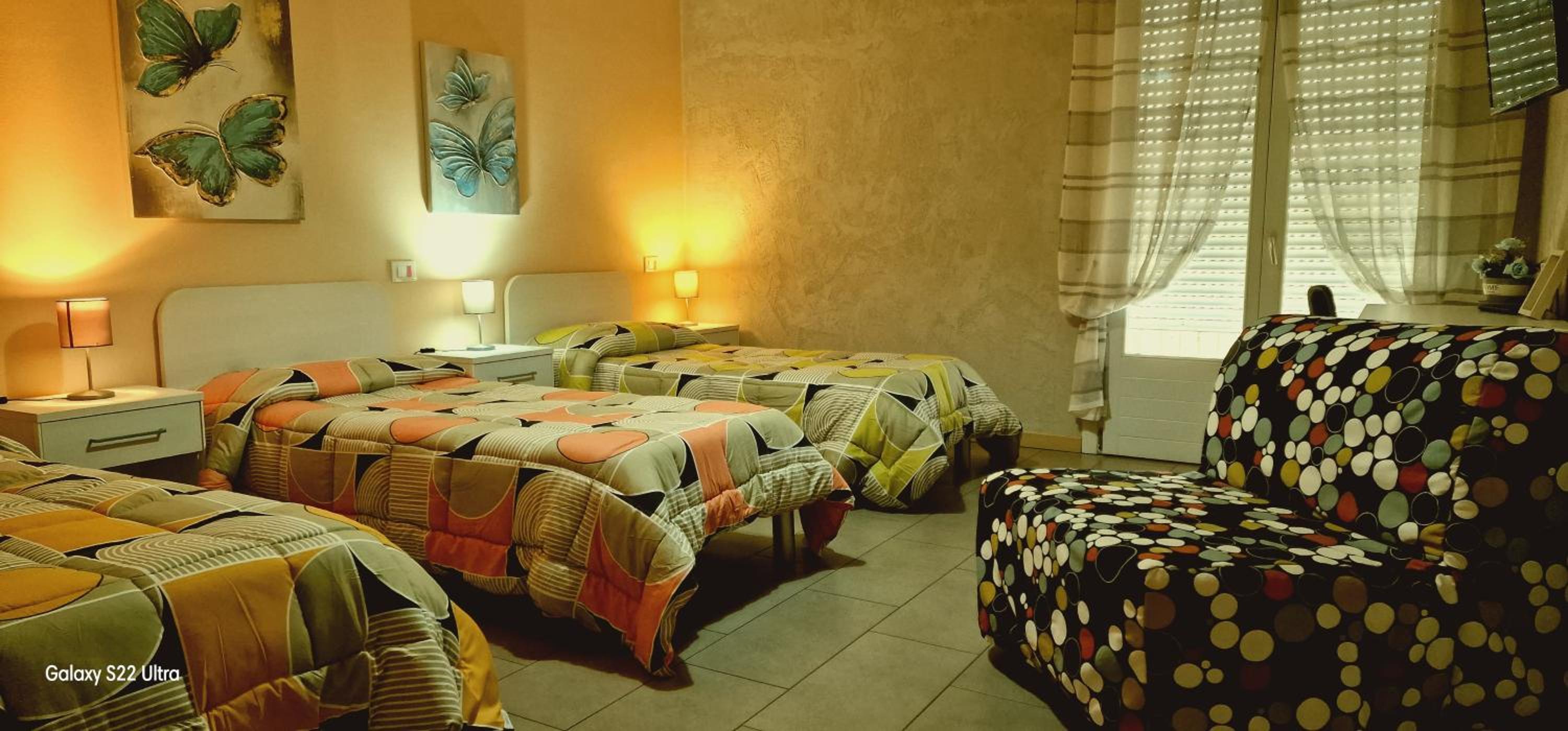 Triple Room - Photo 13