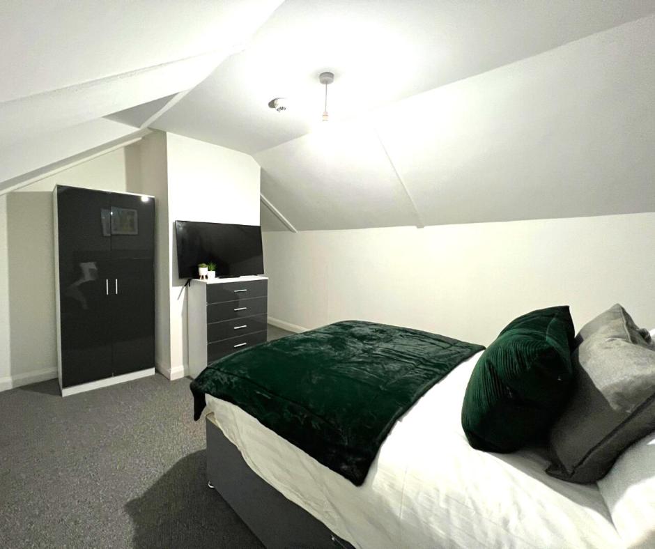 Budget Double Room photo 3