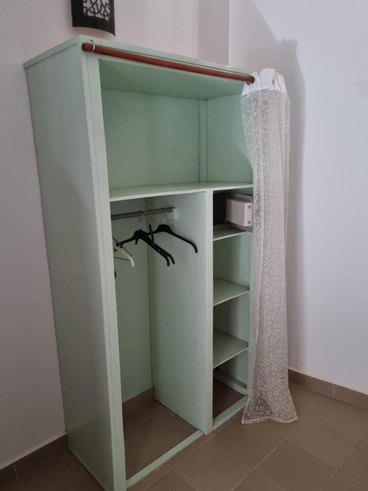 Room 9