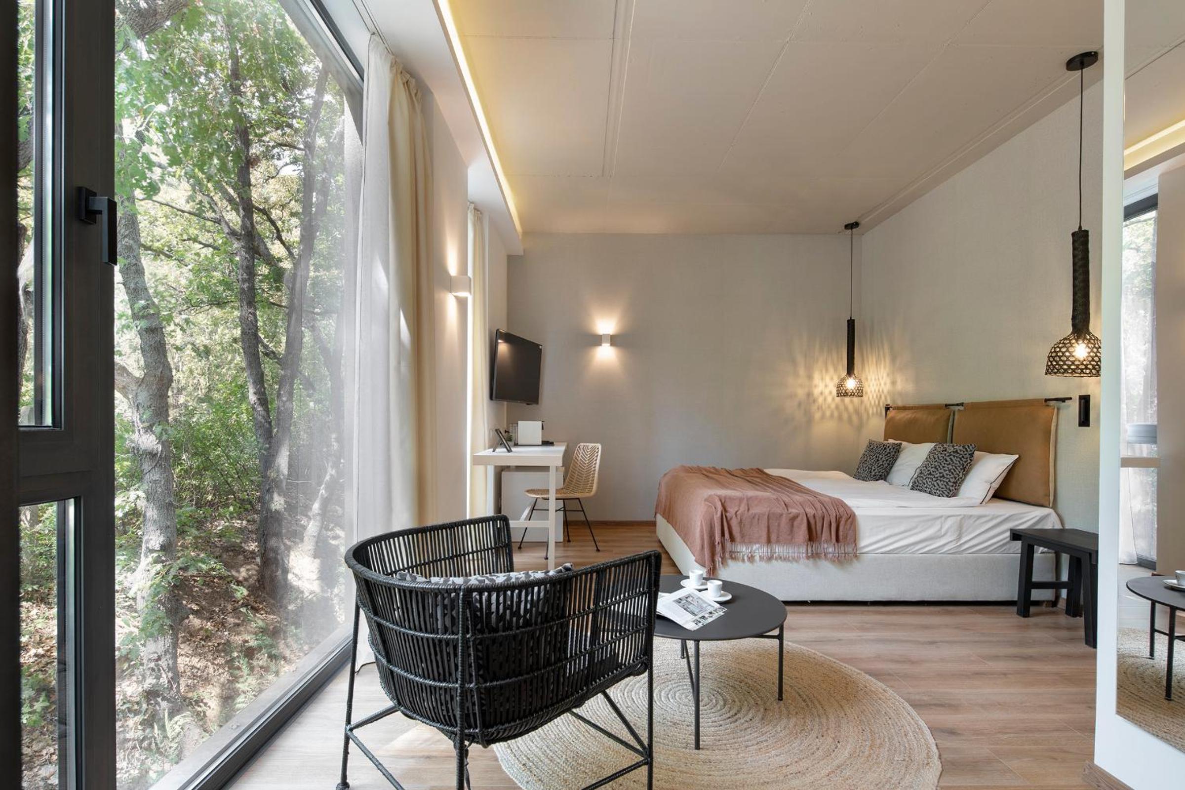 Double Room with Park View - Photo 1