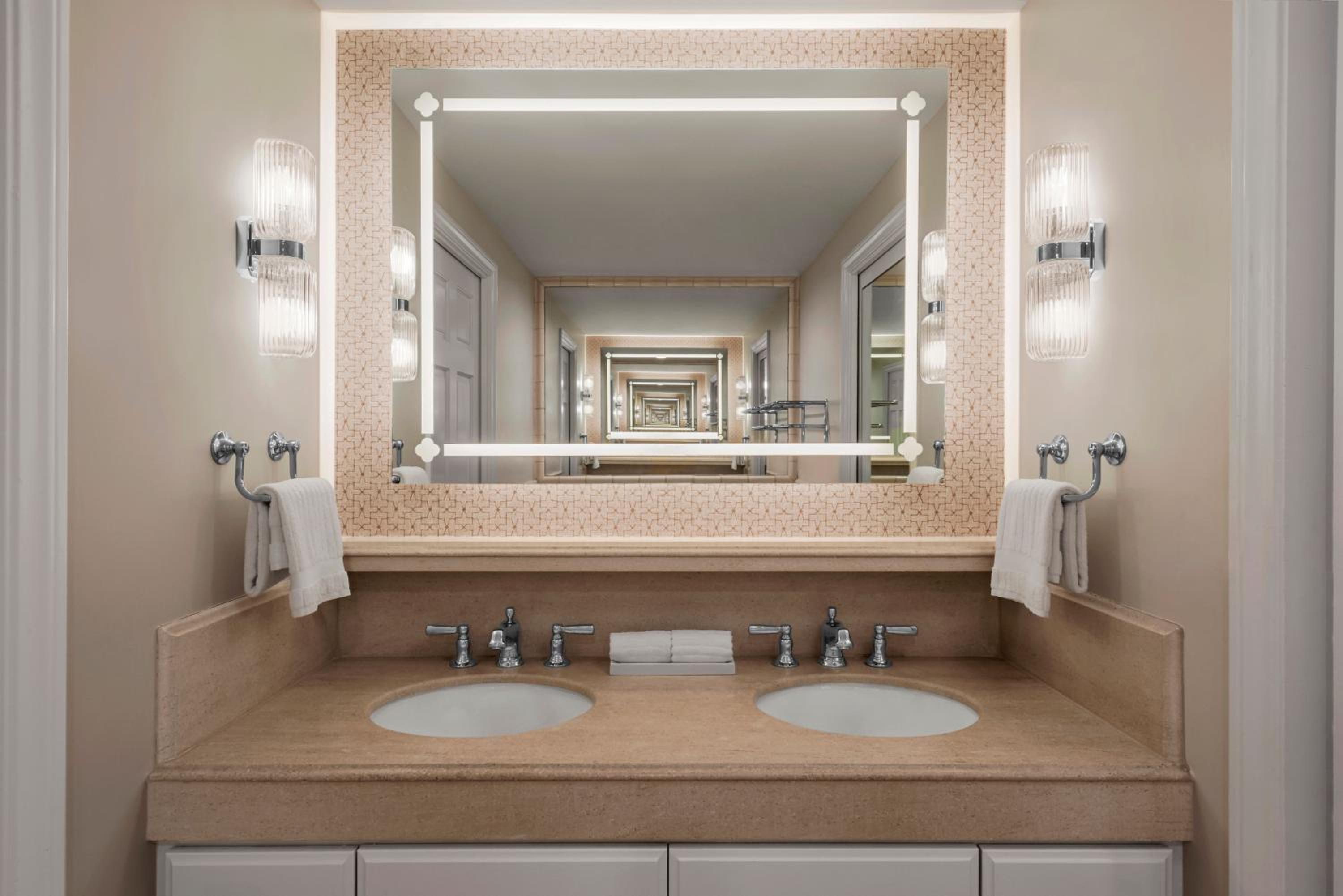 Premium Room, Golf or Spa View, One - Photo 3