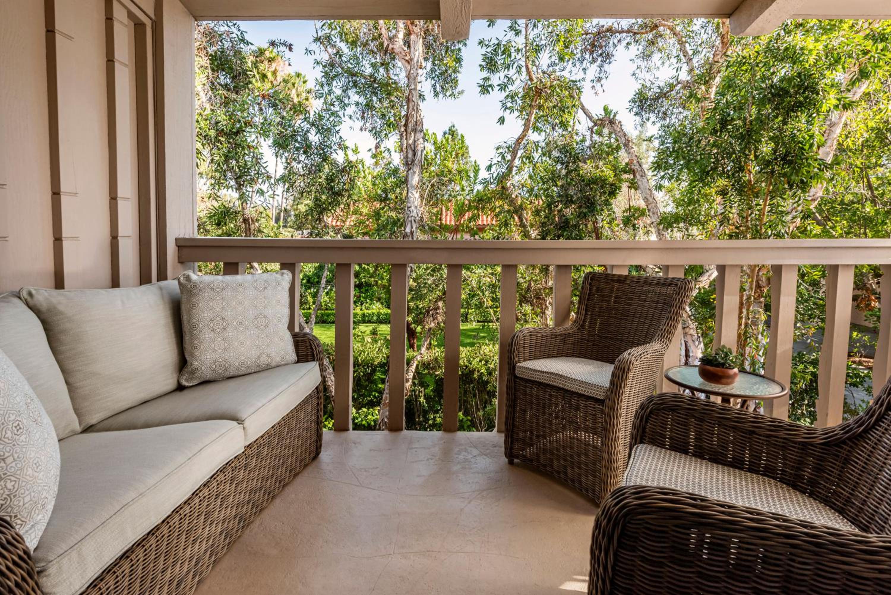 Resort View Room, Patio Entrance, Two Queen Beds - Photo 4