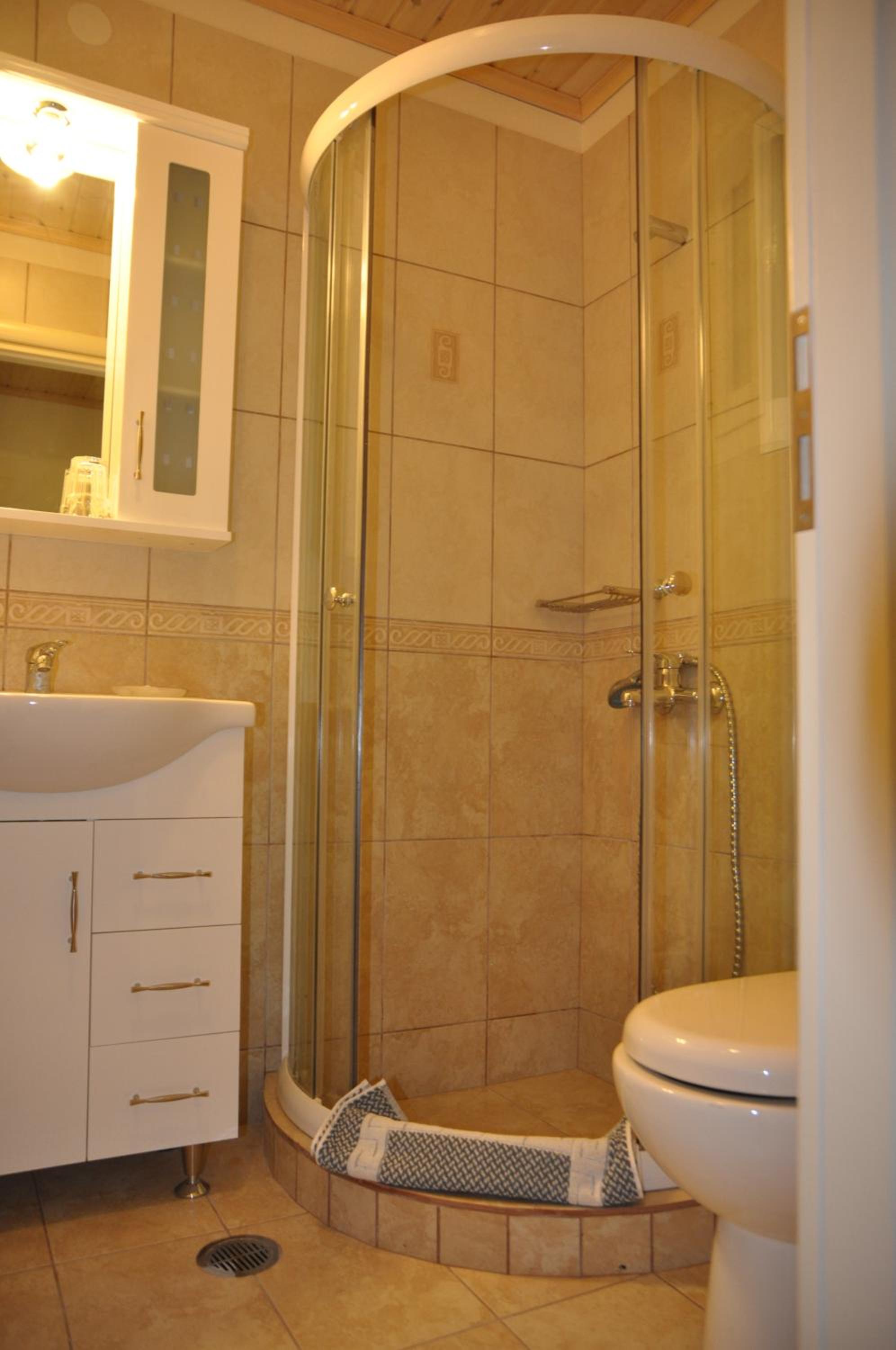Classic Quadruple Room photo 2
