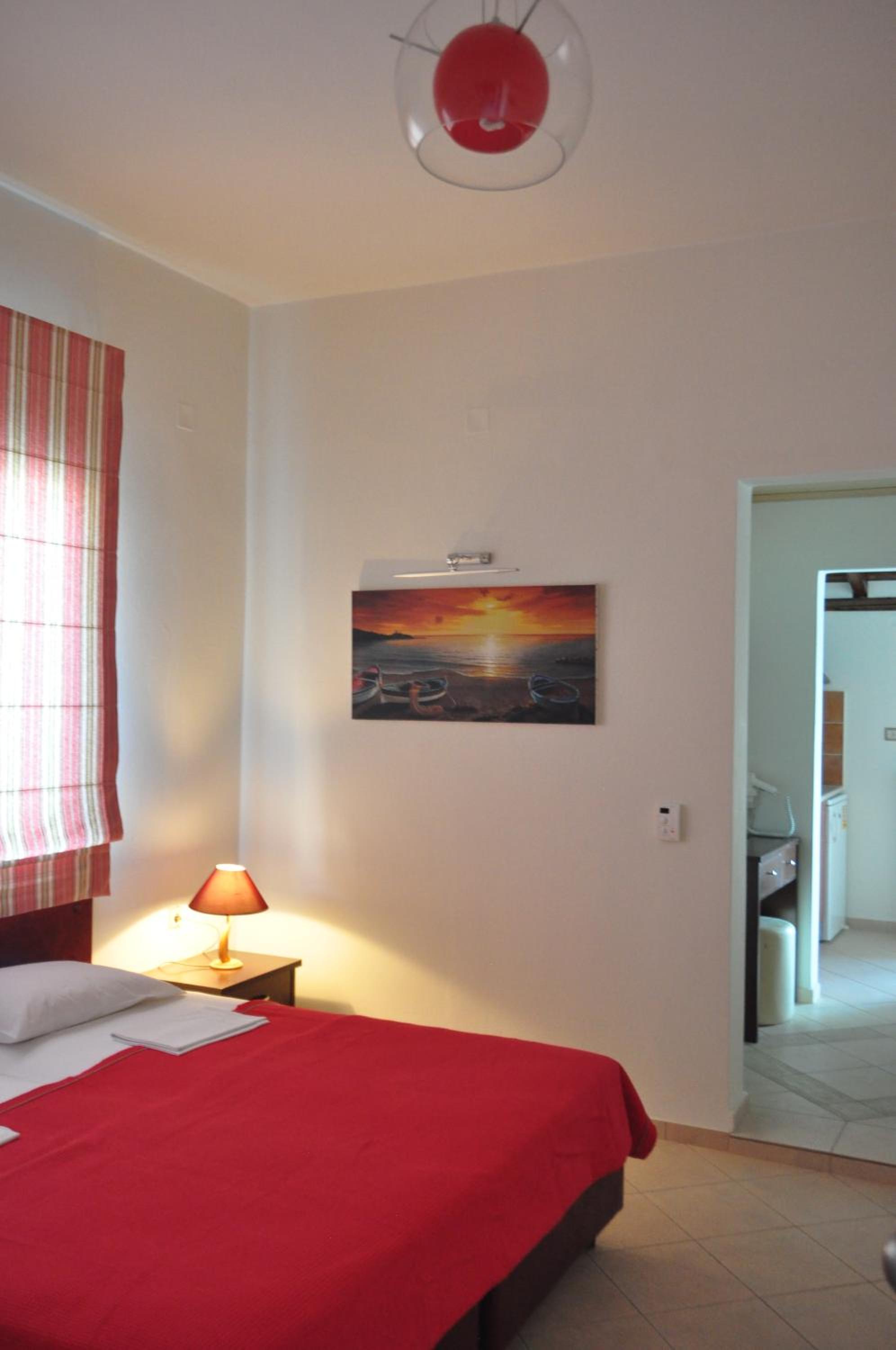 Classic Quadruple Room photo 3