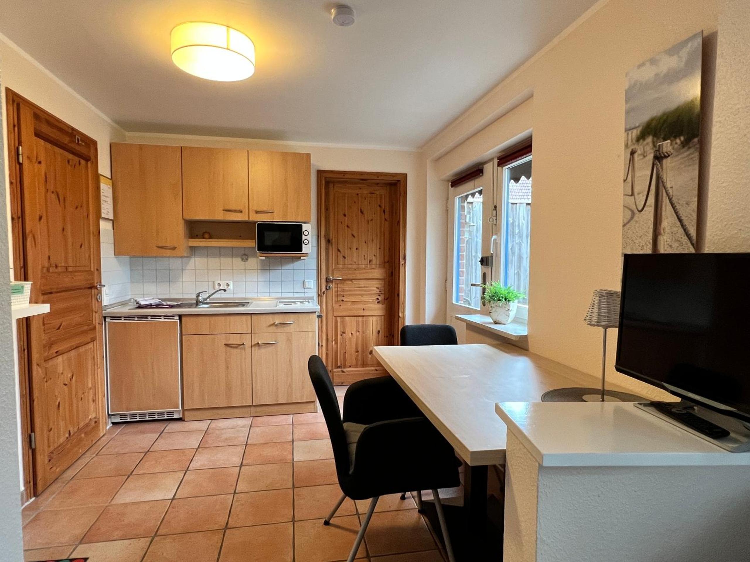 One-Bedroom Apartment with Terrace photo 2