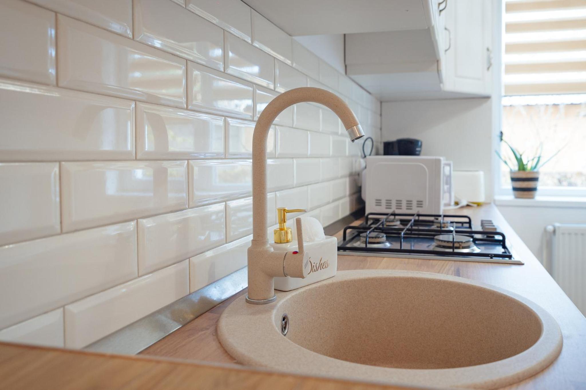 One-Bedroom Apartment - Photo 25