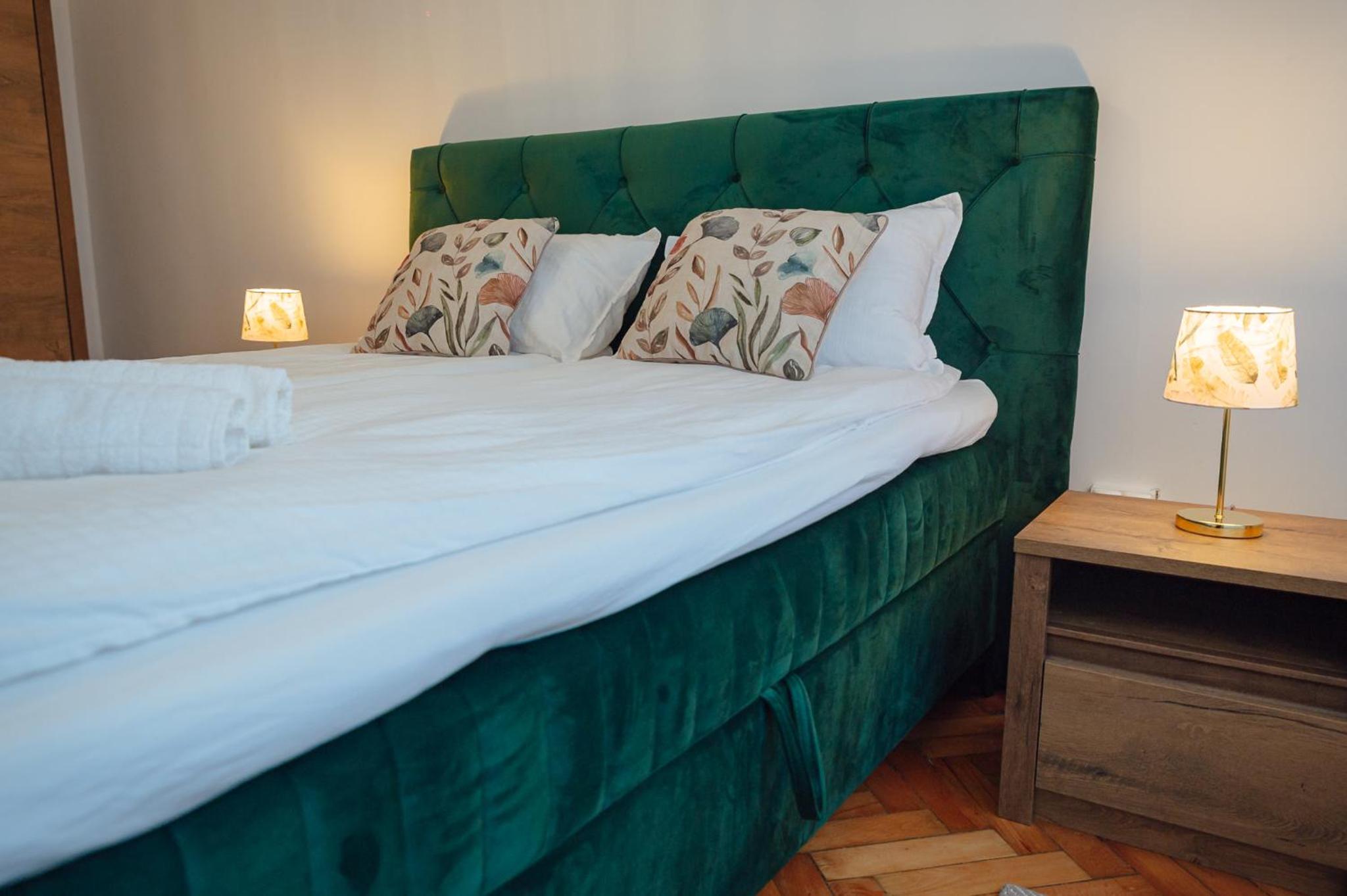 One-Bedroom Apartment - Photo 24