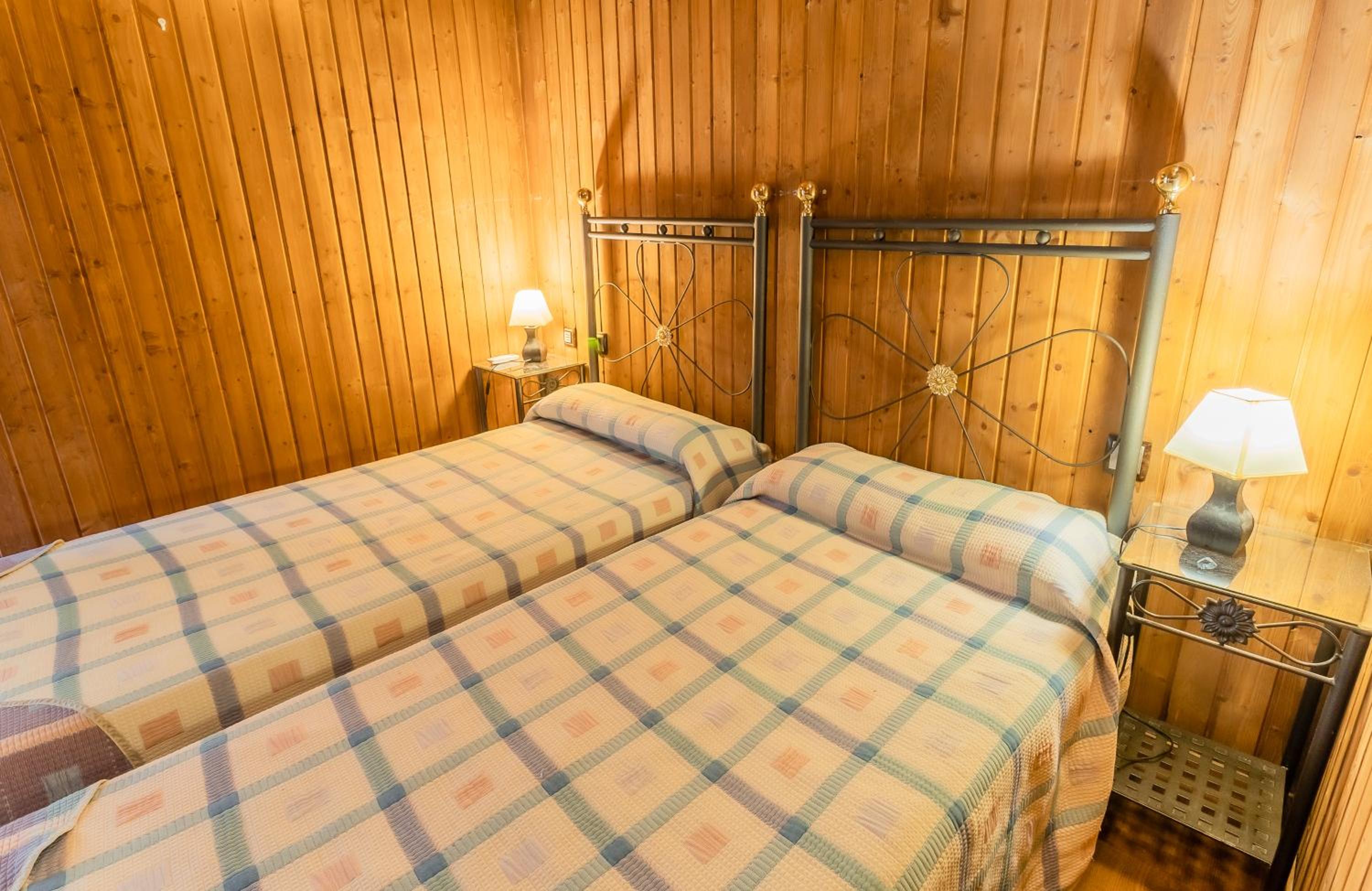 Budget Double Or Twin Room photo 3
