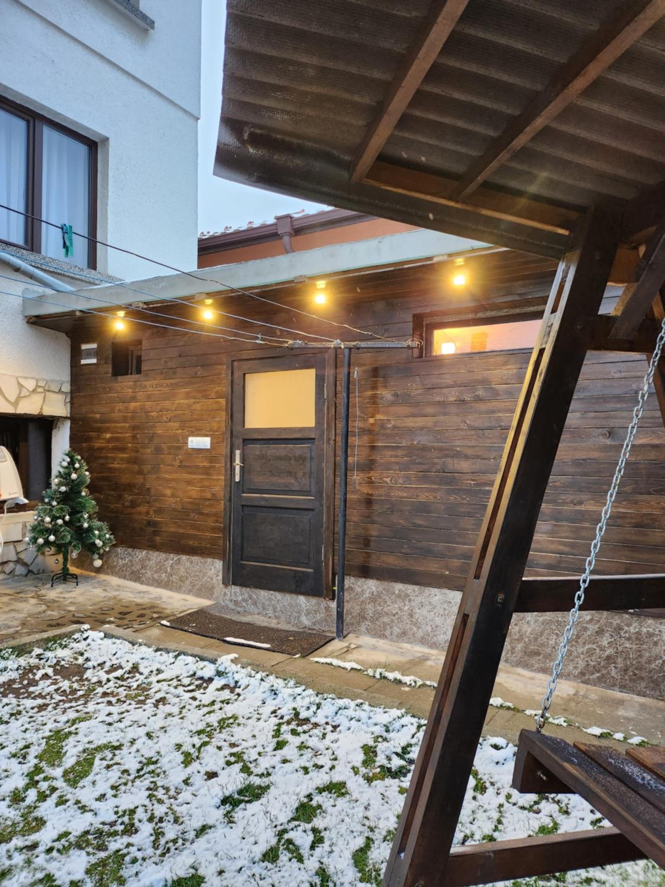 Three-Bedroom House photo 2