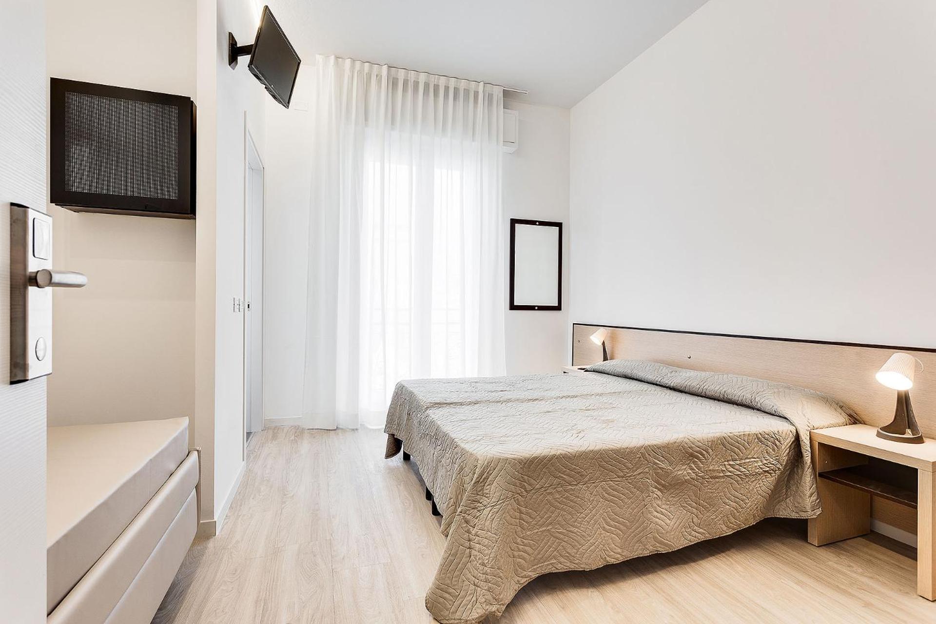 Triple Room with Balcony