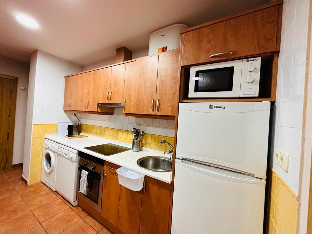 One-Bedroom Apartment photo 2