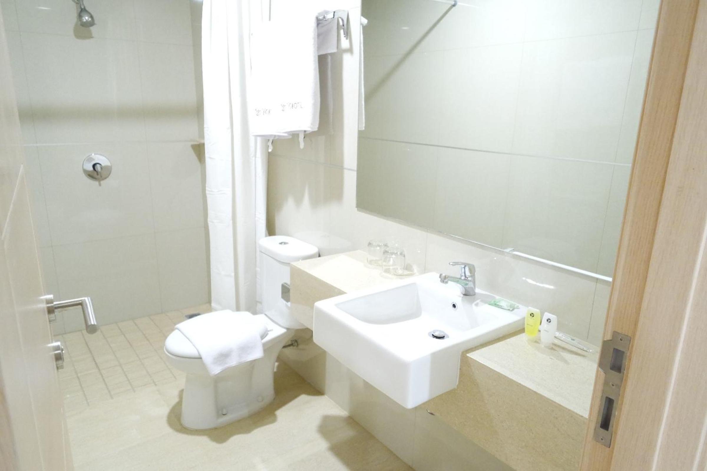 Deluxe Twin Room - Photo 2