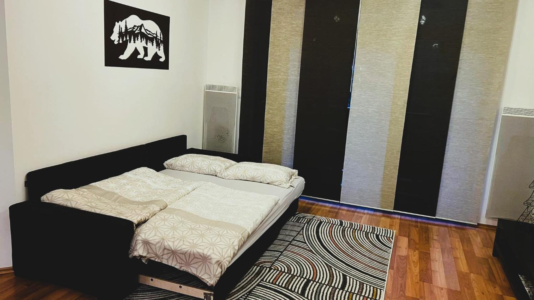 One-Bedroom Apartment - Photo 26