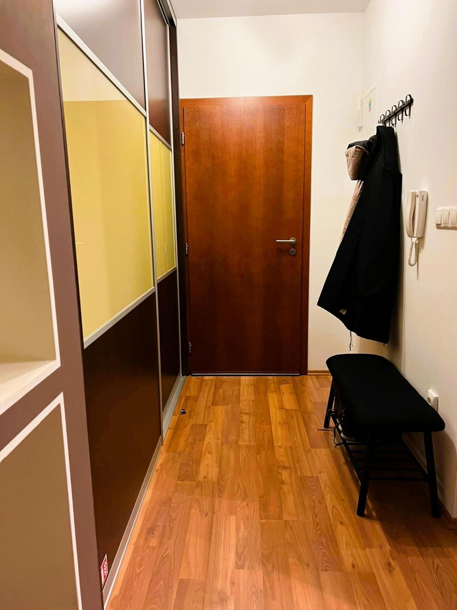 One-Bedroom Apartment - Photo 27