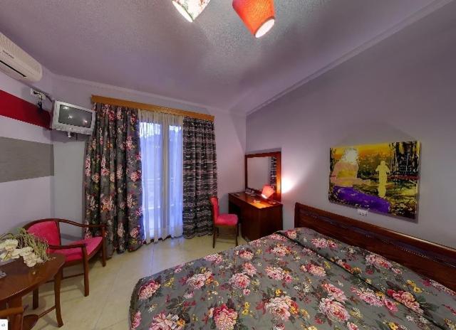 Double or Twin Room photo 1