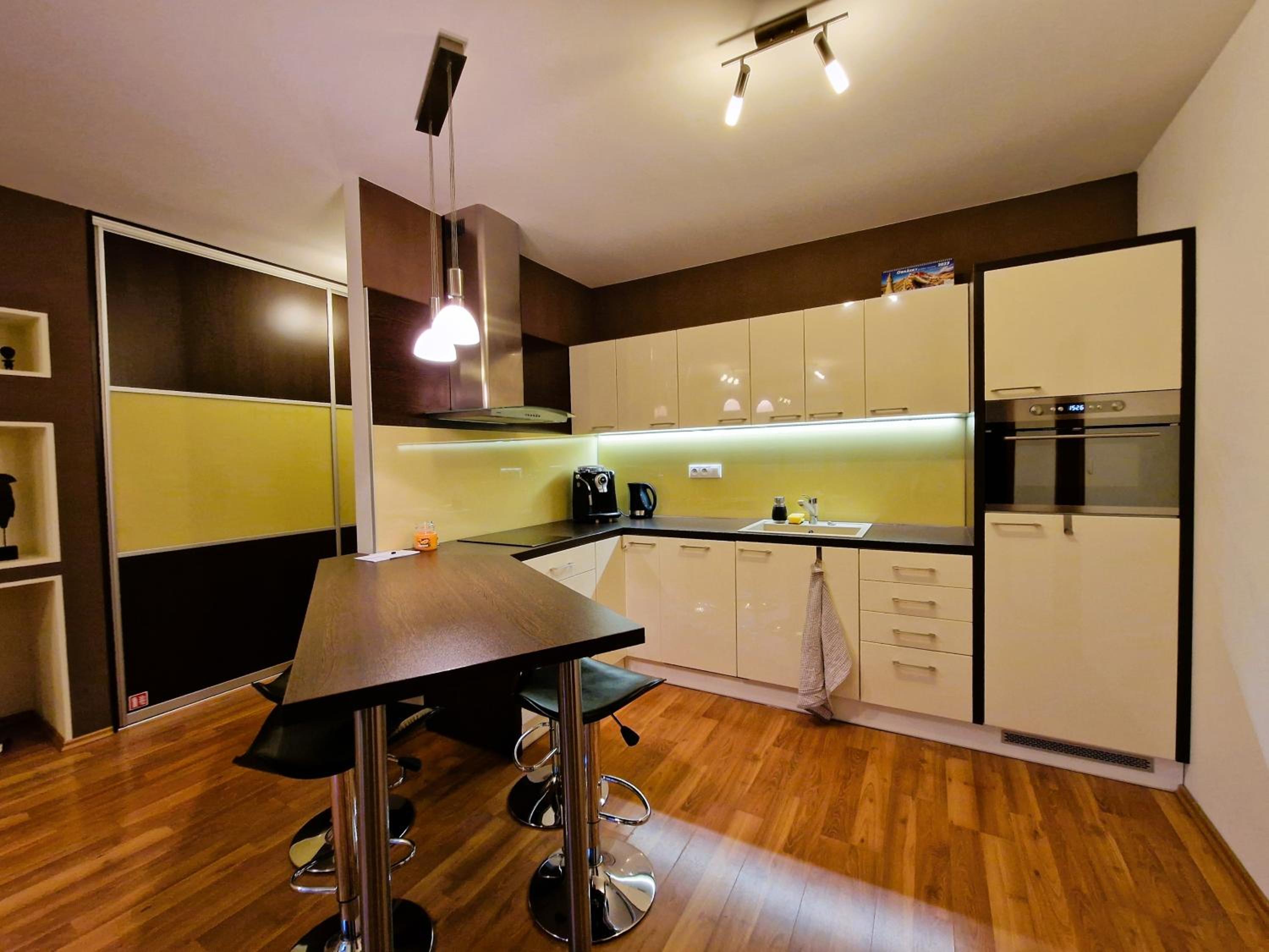 One-Bedroom Apartment - Photo 9