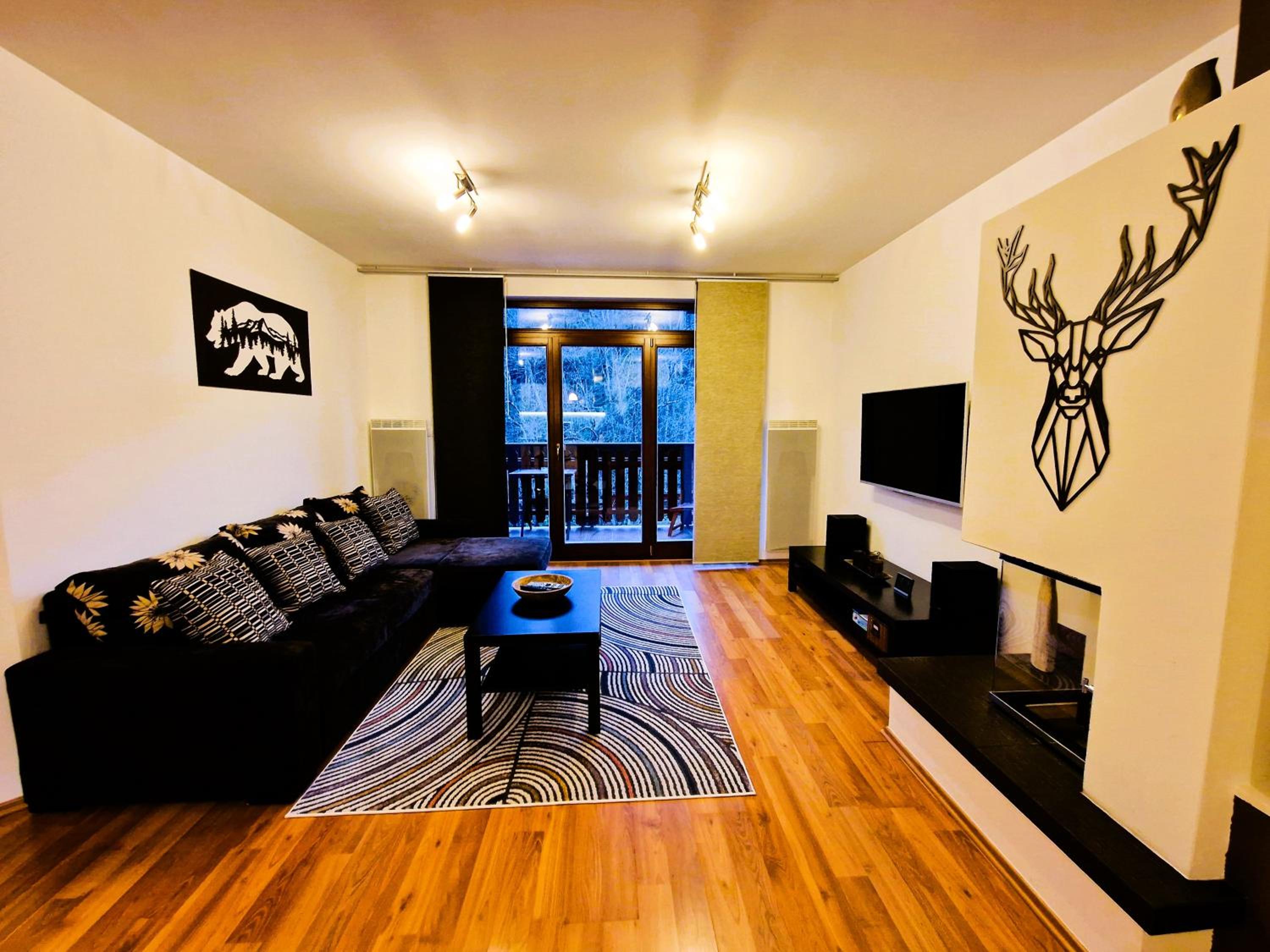 One-Bedroom Apartment - Photo 11