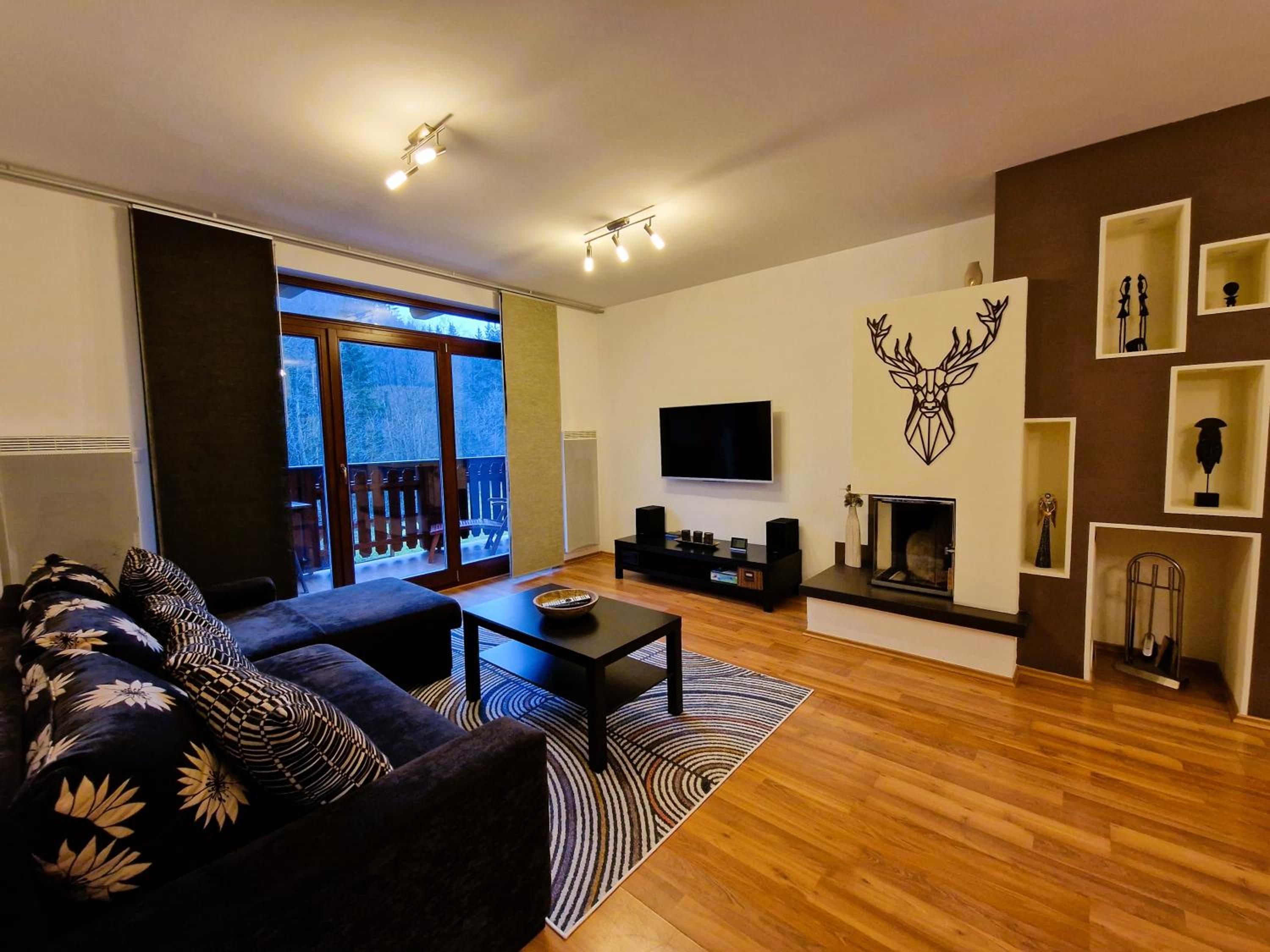One-Bedroom Apartment - Photo 13