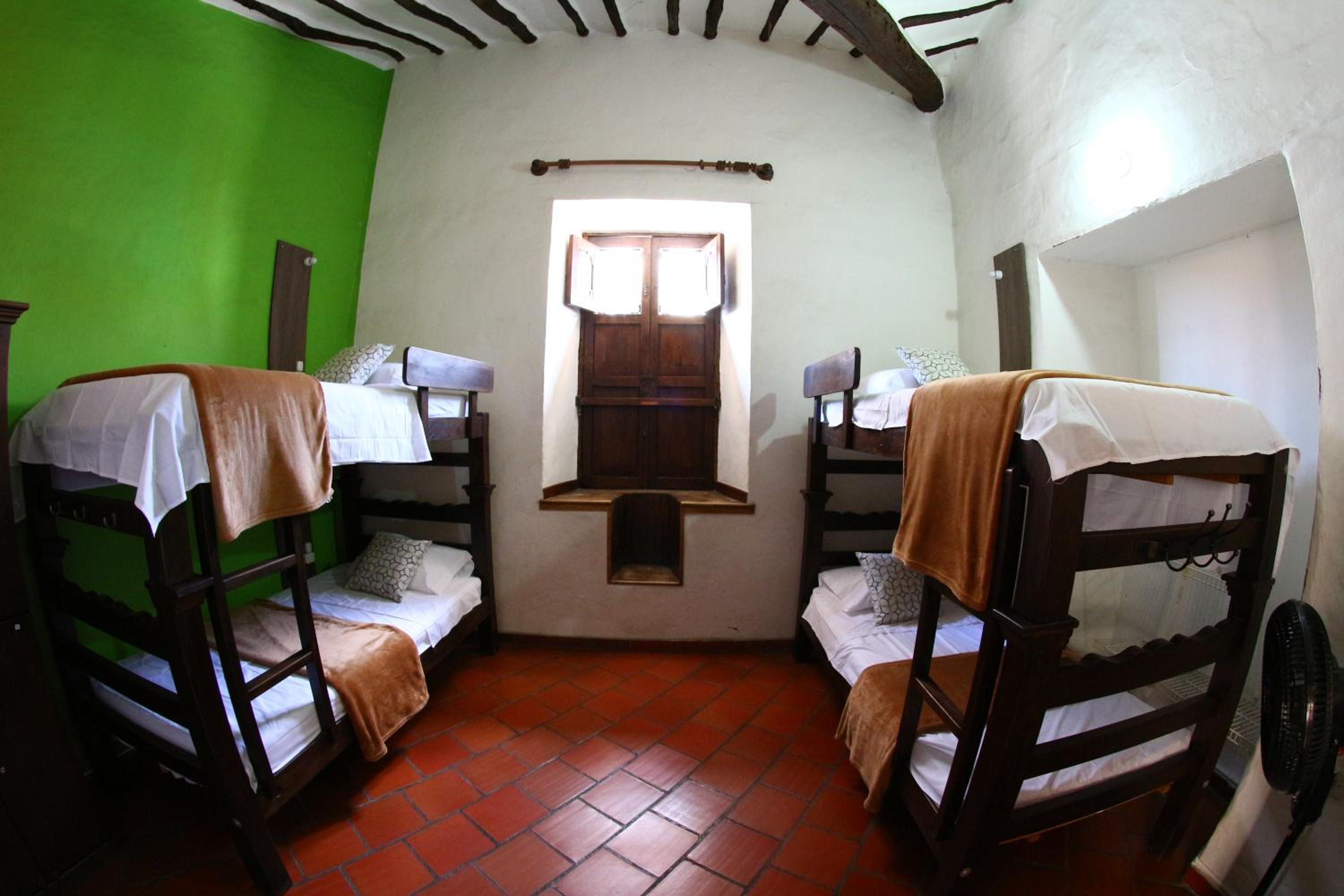 Bed In 4-Bed Mixed Dormitory Room photo 3