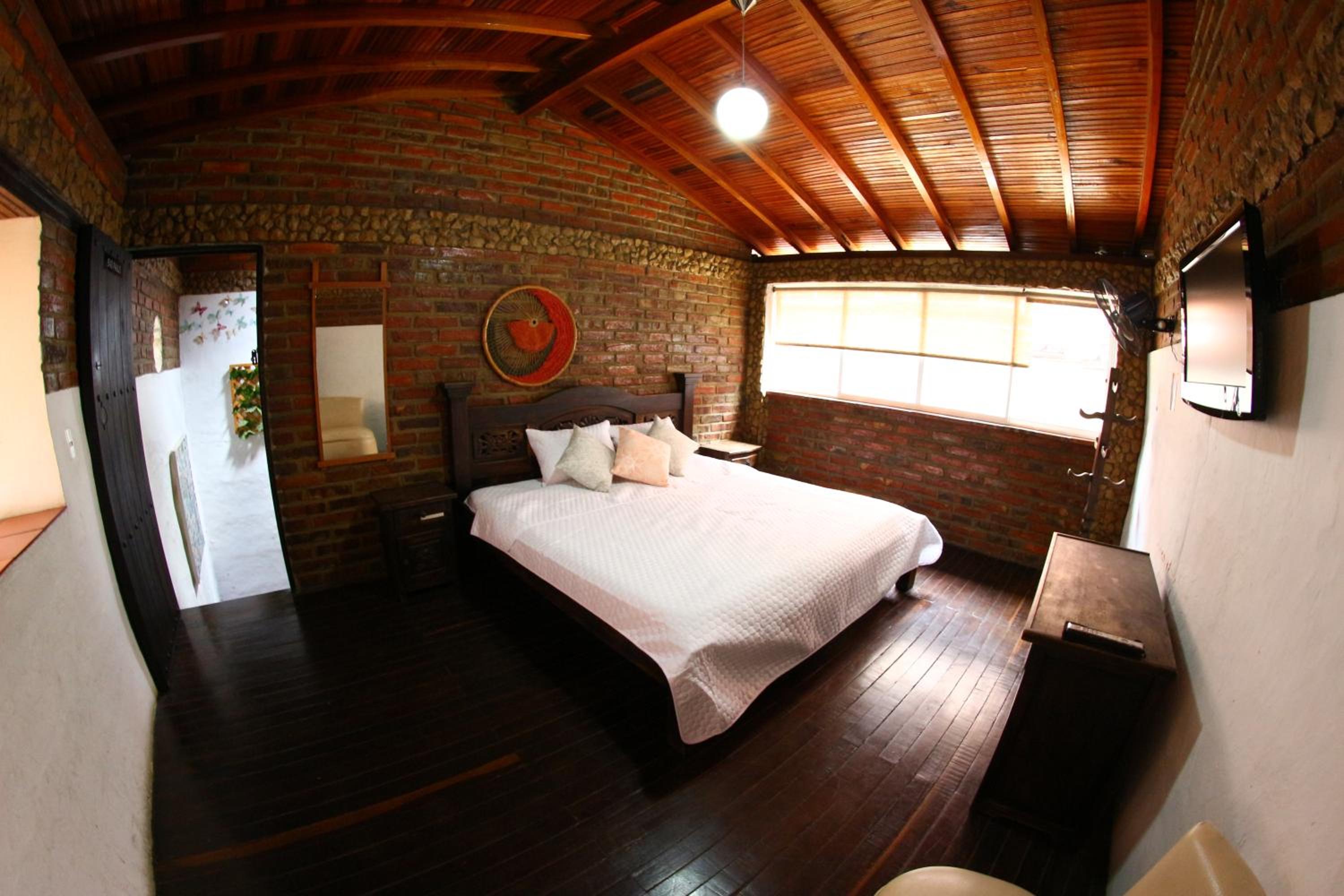 Superior King Room photo 2