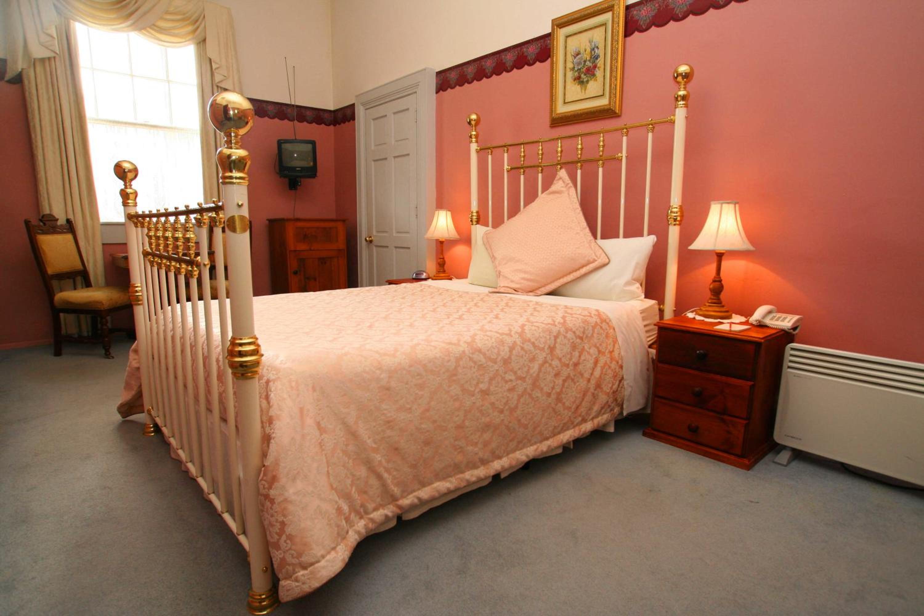 Superior Double Room with Spa Bath - Photo 5