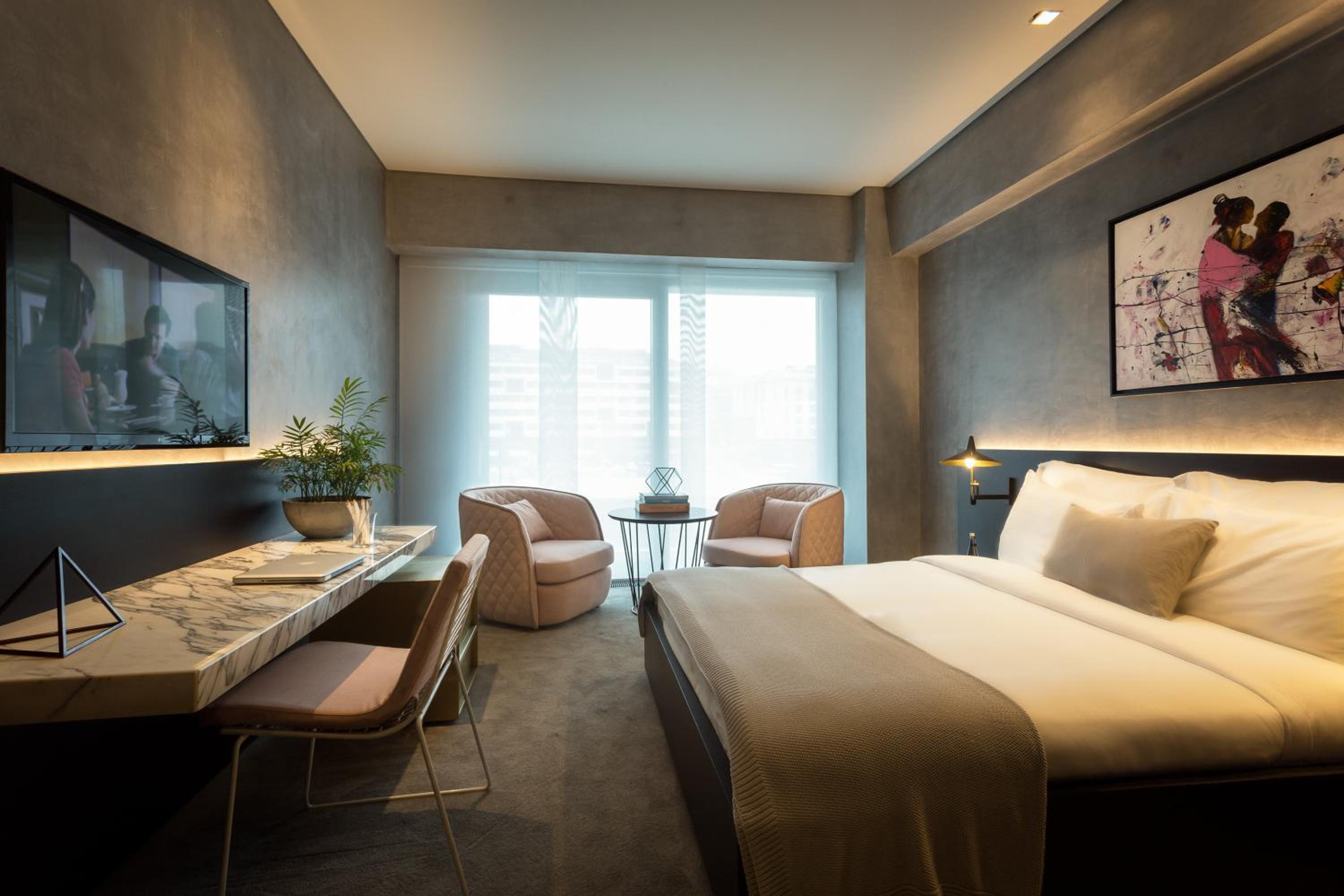 Deluxe King Room photo 3