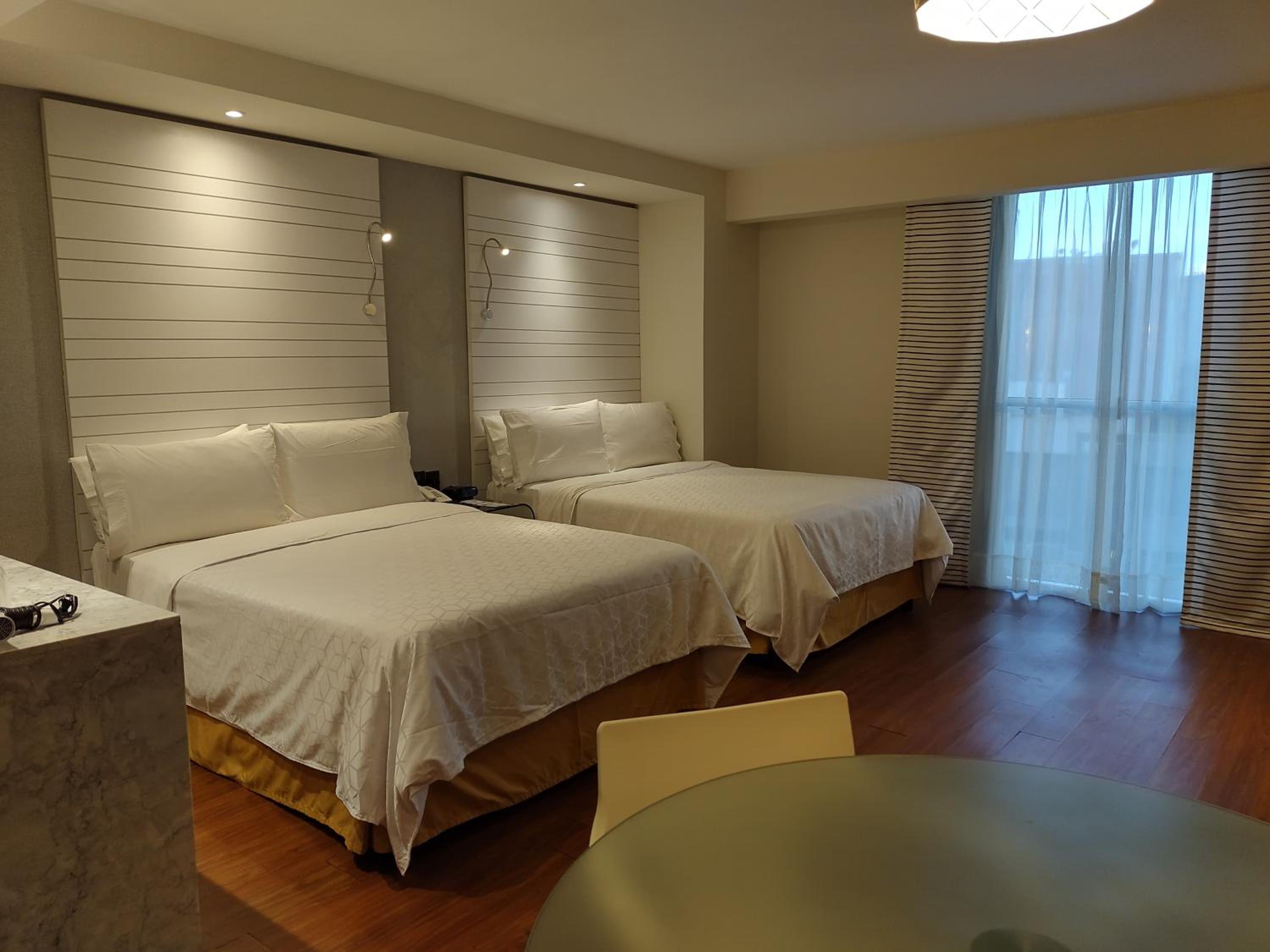 Superior Double Room With Two Double Beds - Non-Smoking photo 3