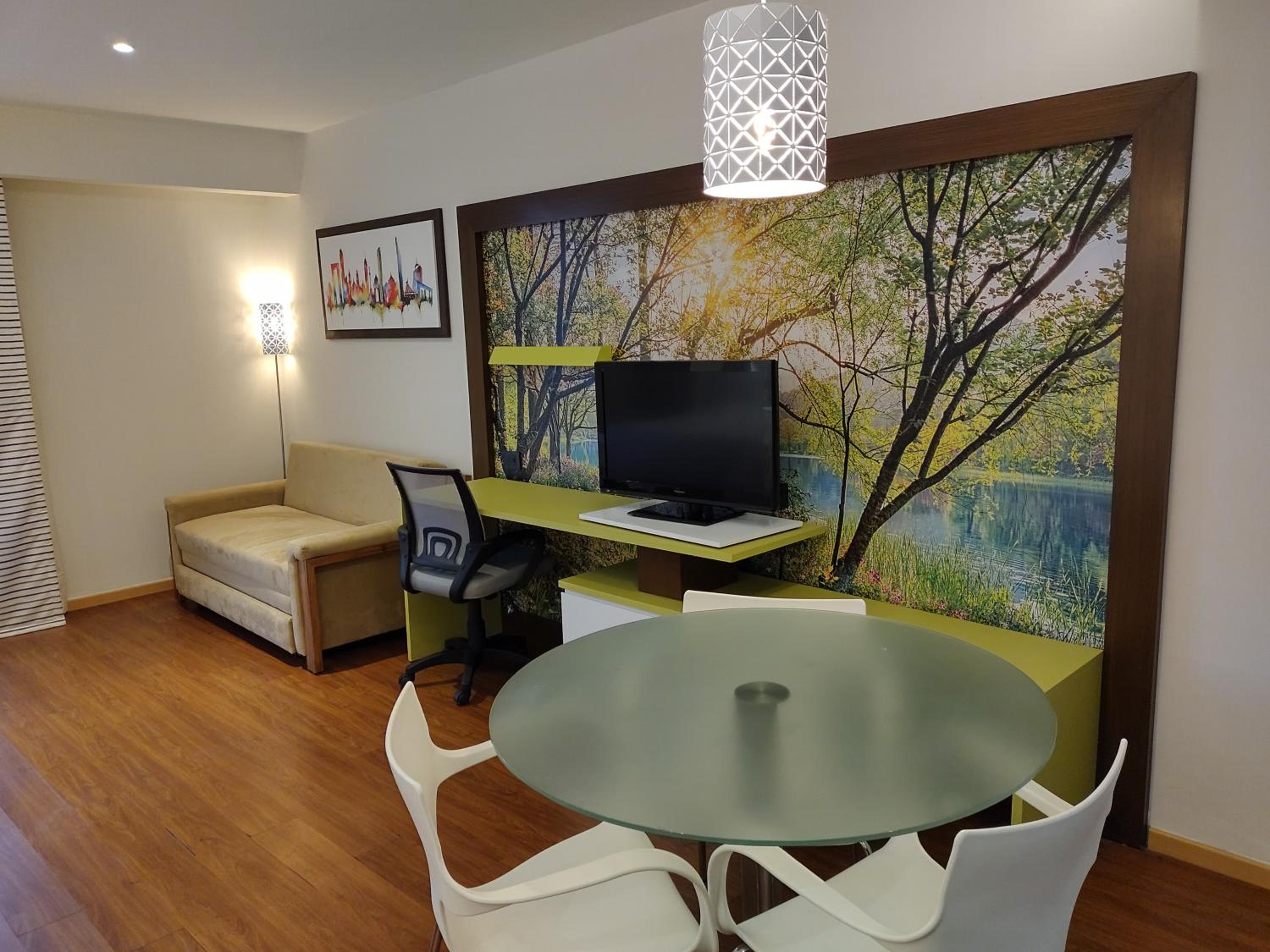 Superior Double Room With Two Double Beds - Non-Smoking photo 2