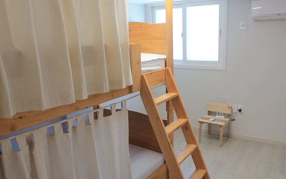Shared Dormitory (2 Beds)