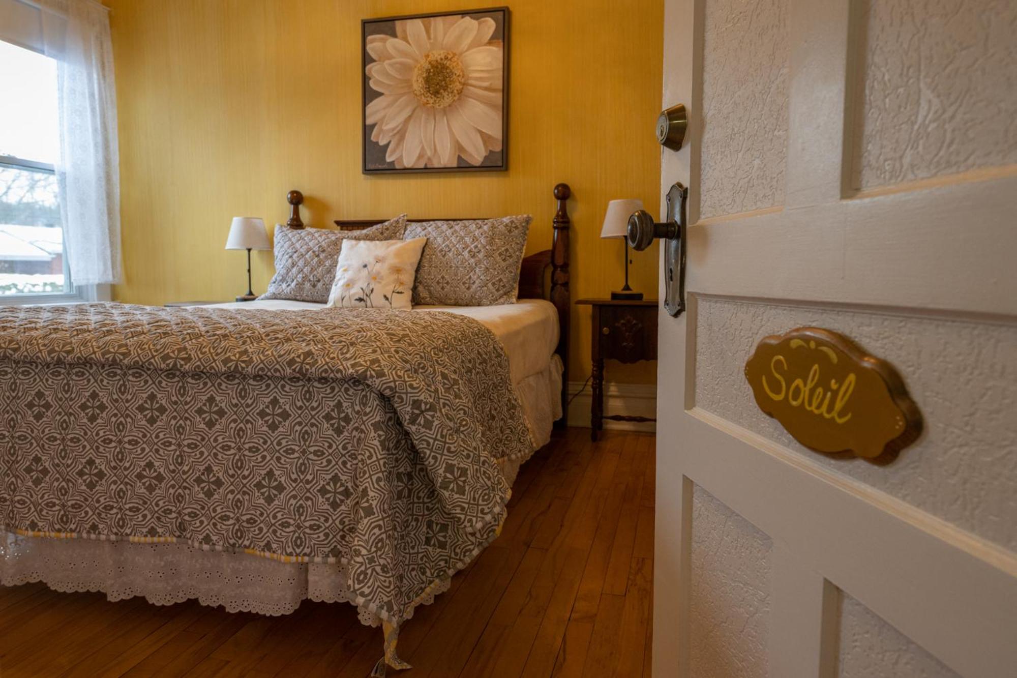 Queen Room