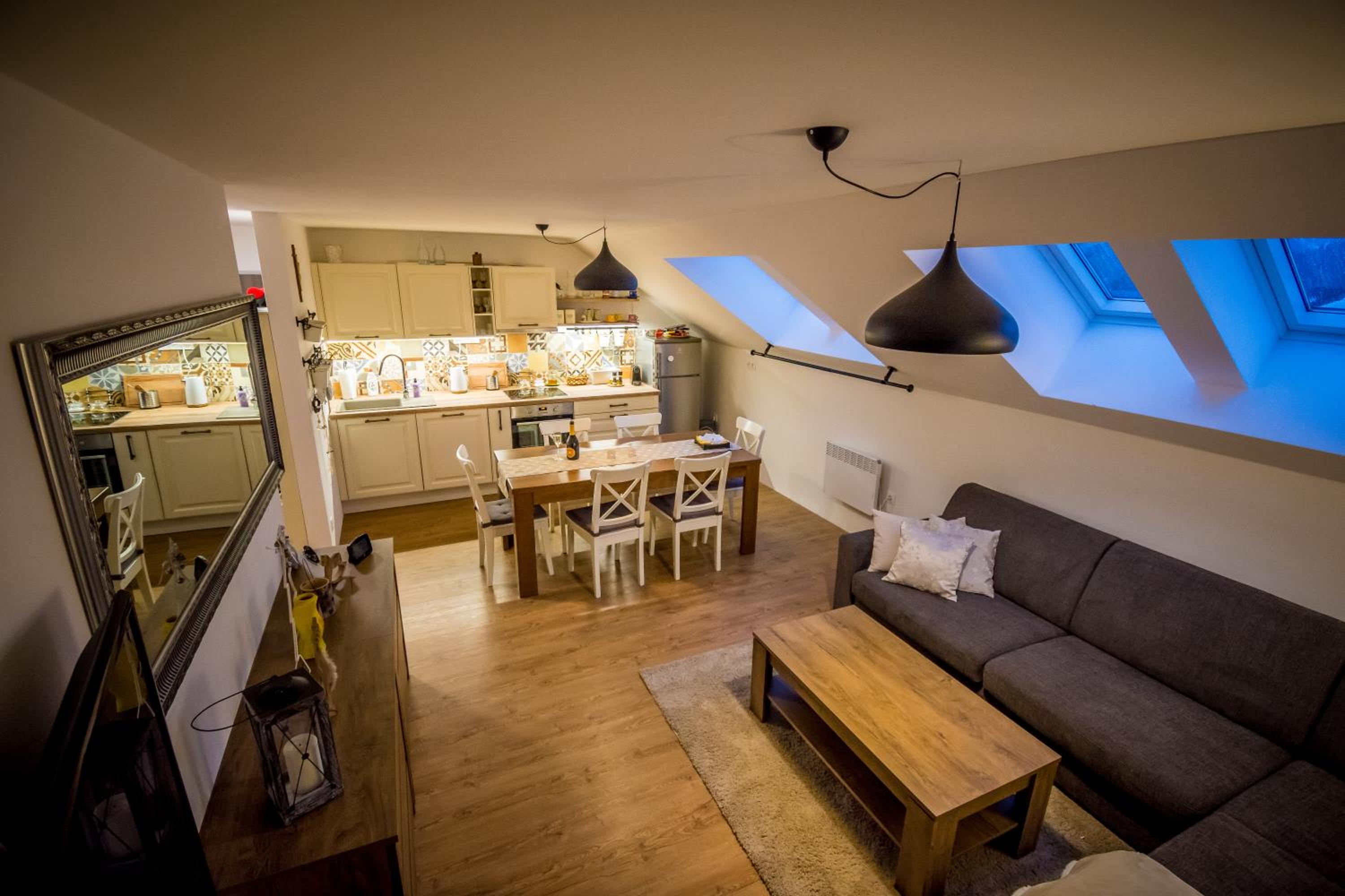 One-Bedroom Apartment - Photo 10
