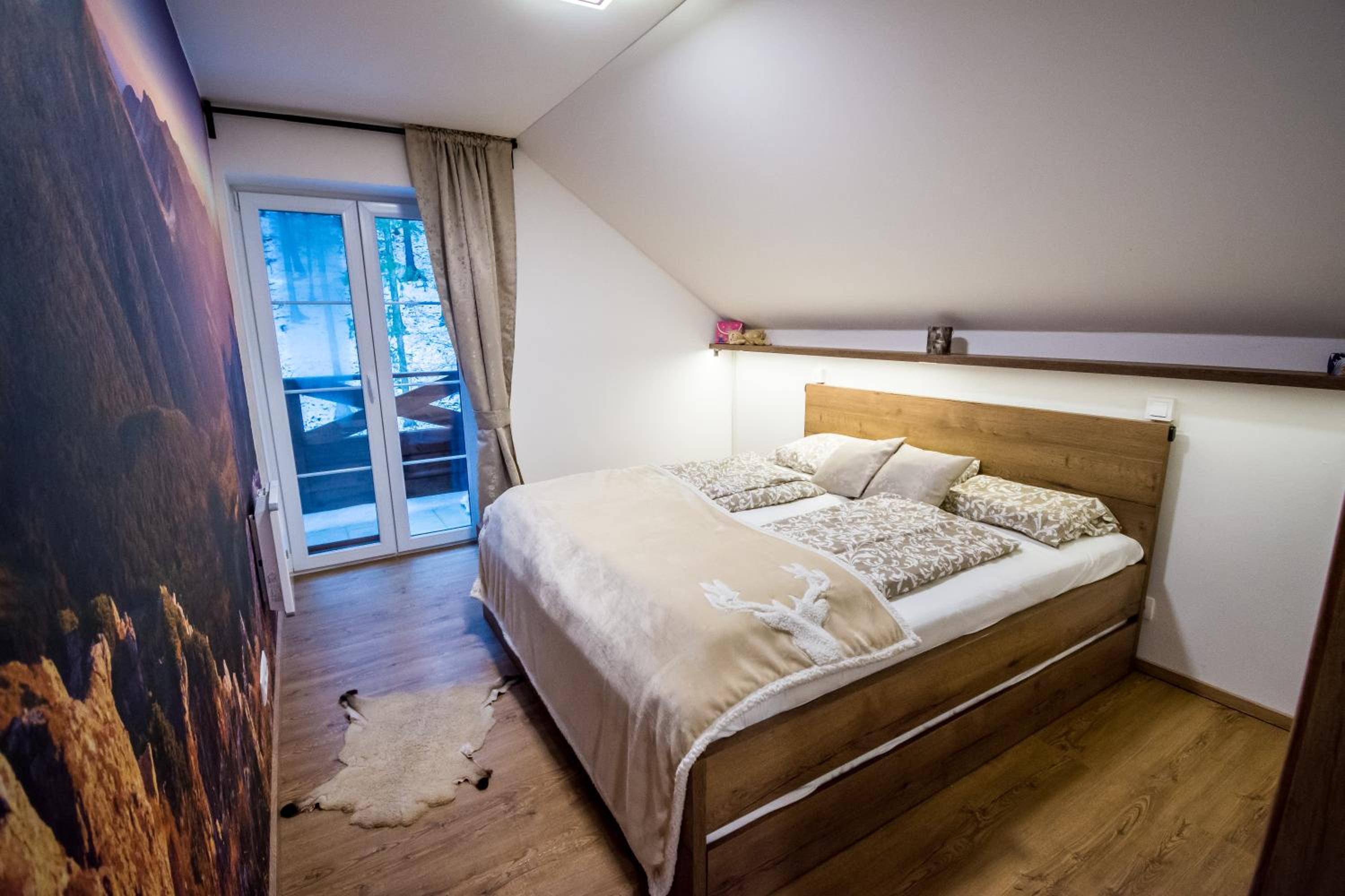 One-Bedroom Apartment - Photo 21