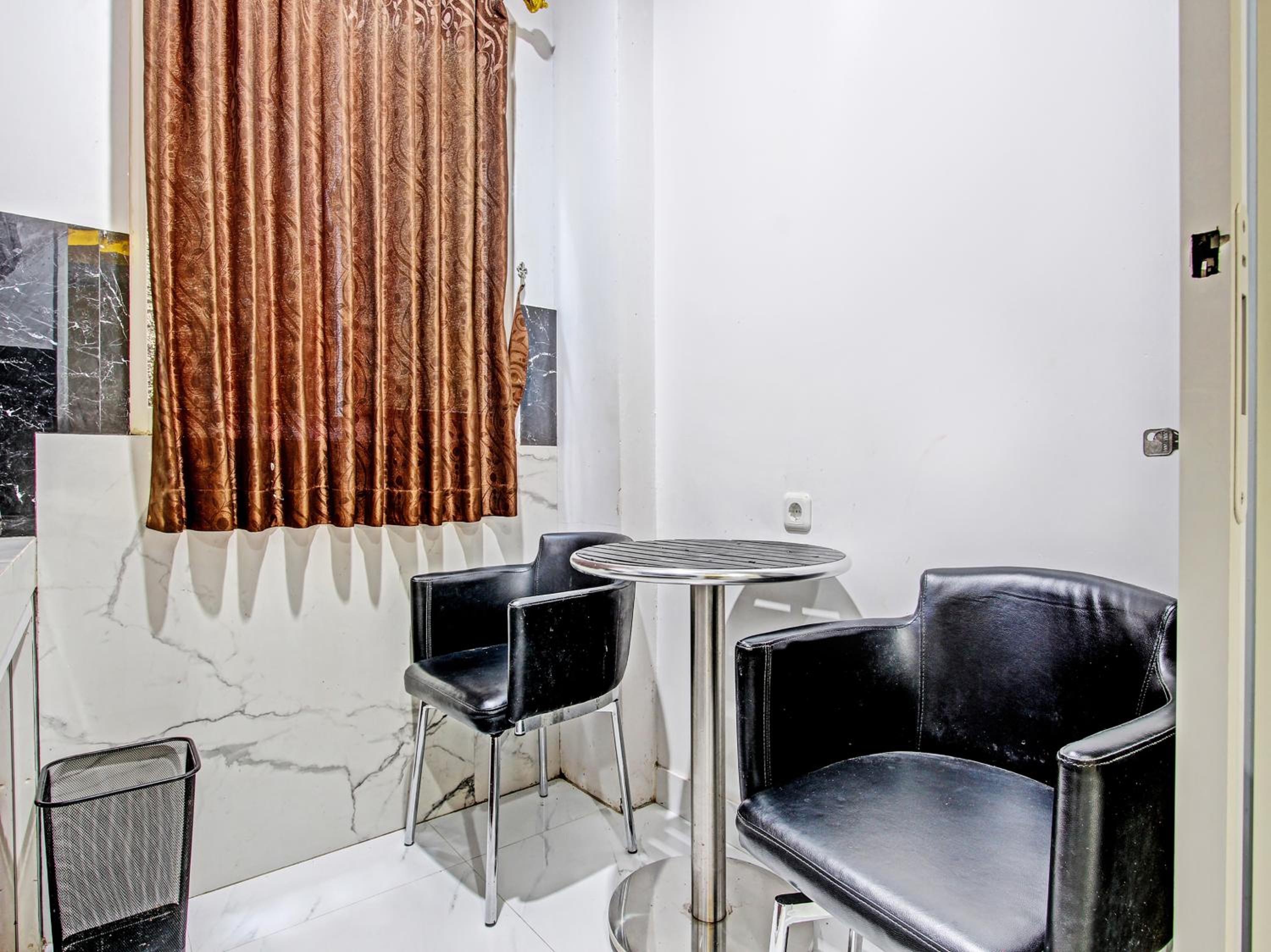 Deluxe Suite photo 3