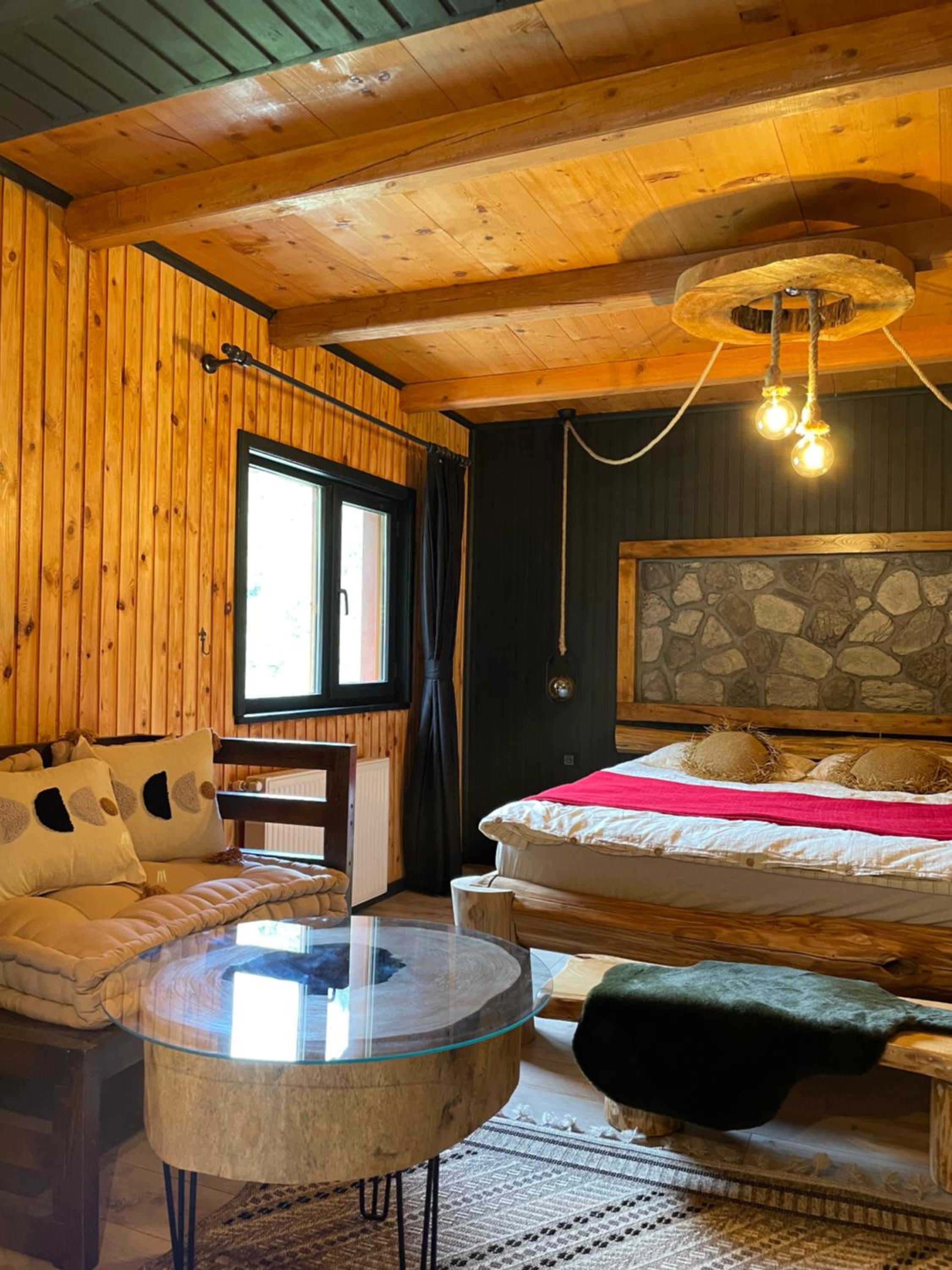 Suite with Mountain View