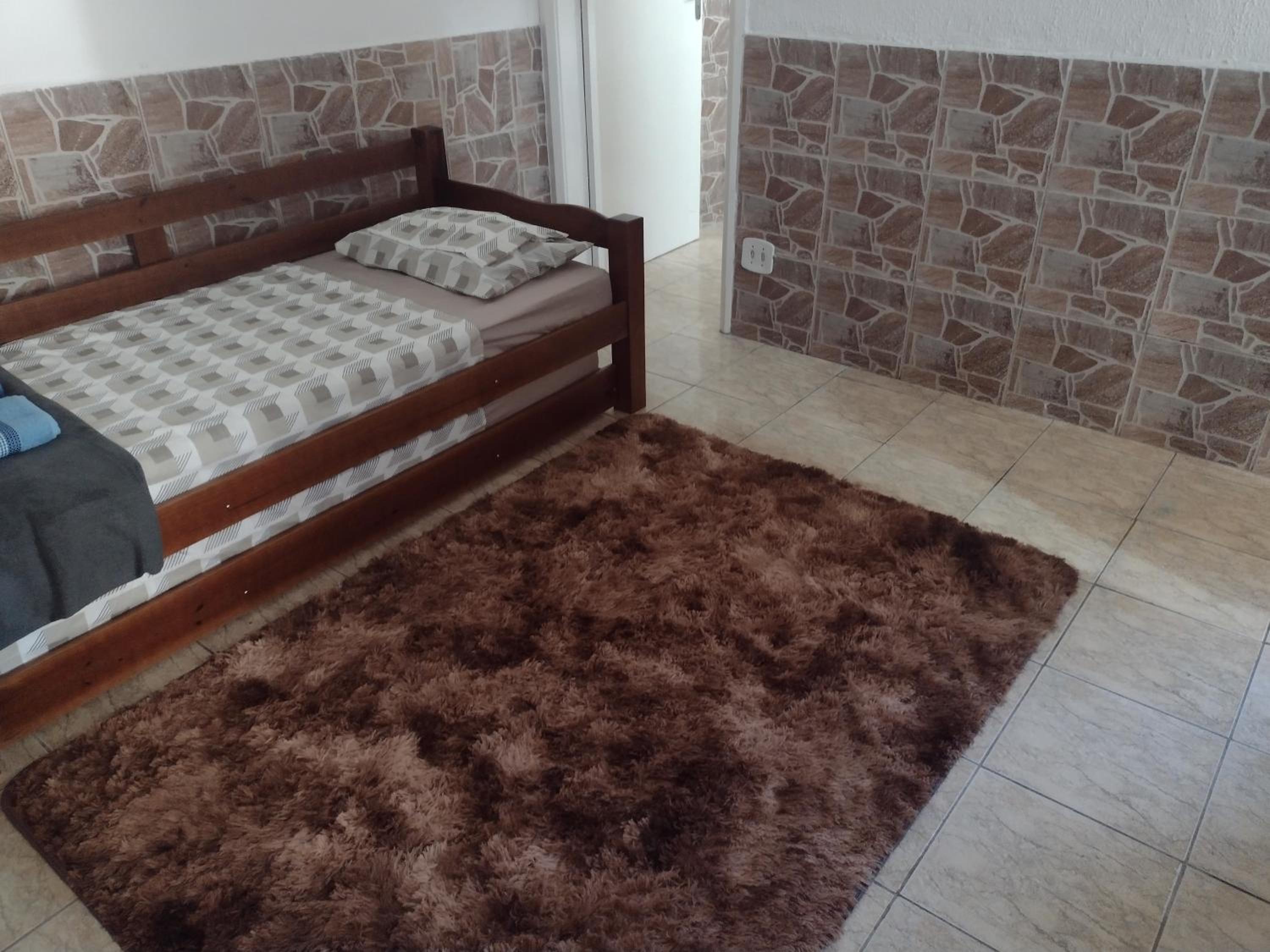 Two-Bedroom House - Photo 3