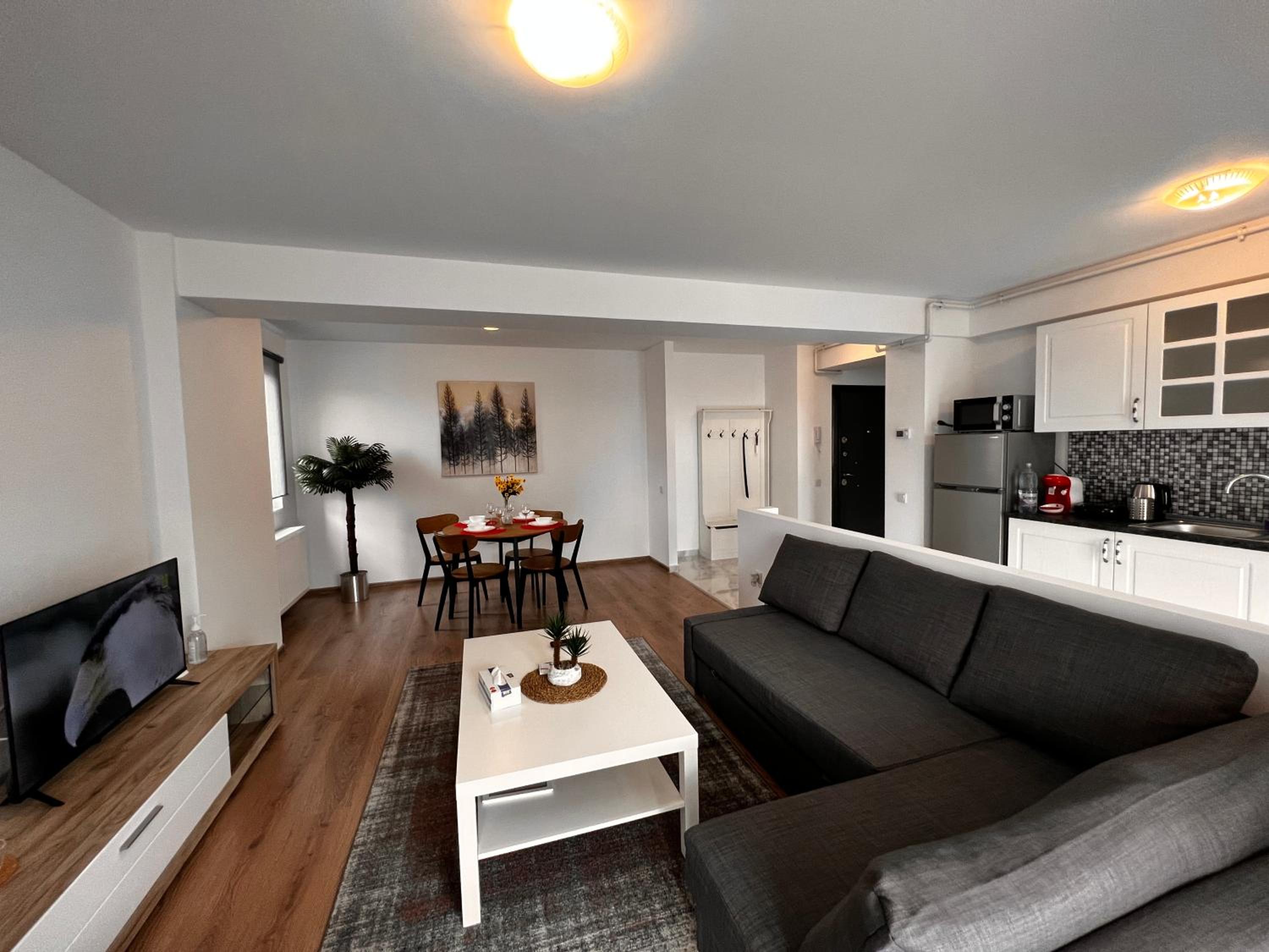 Apartment with Garden View